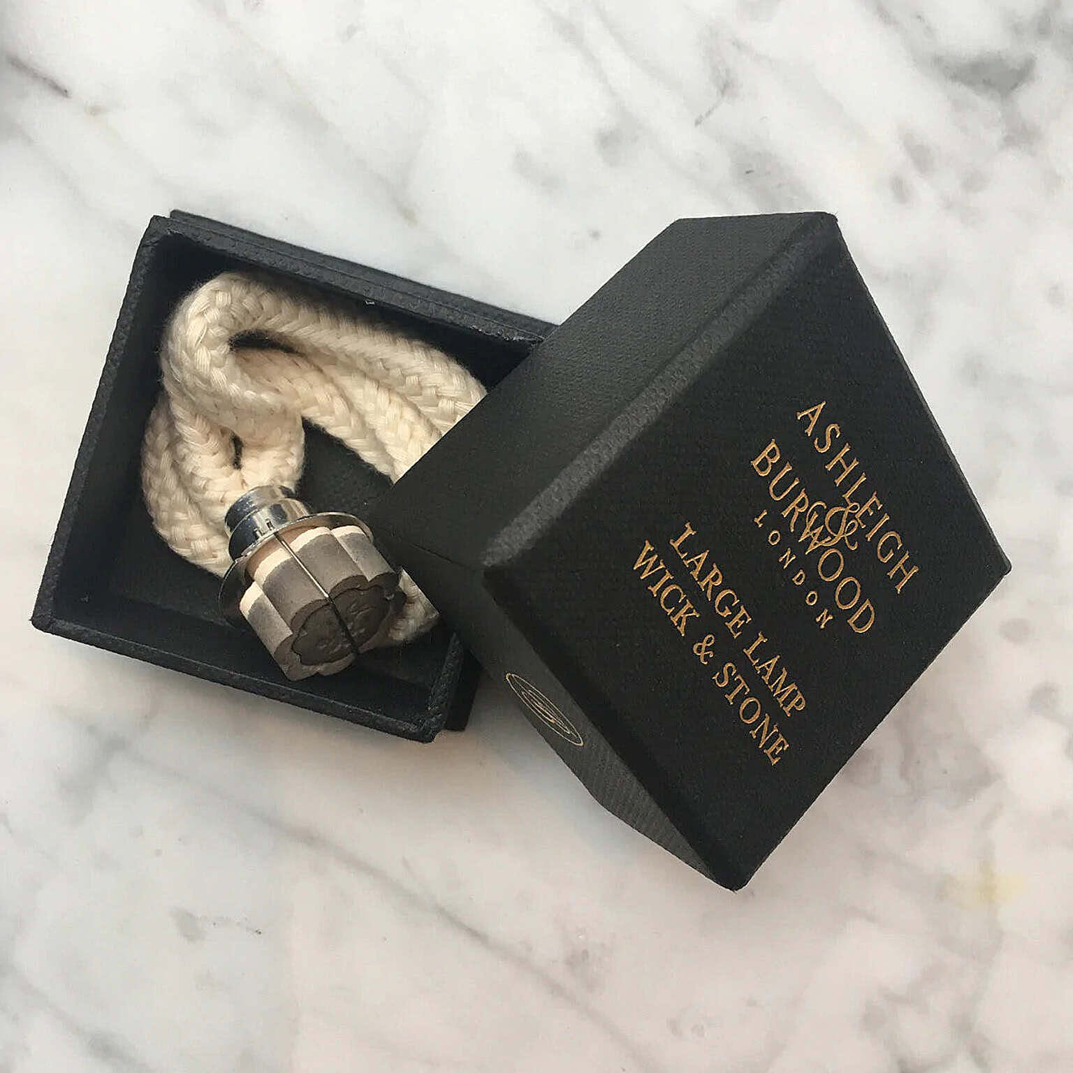 Ashleigh&Burwood WickS 通販 家具とインテリアの通販【RoomClipショッピング】