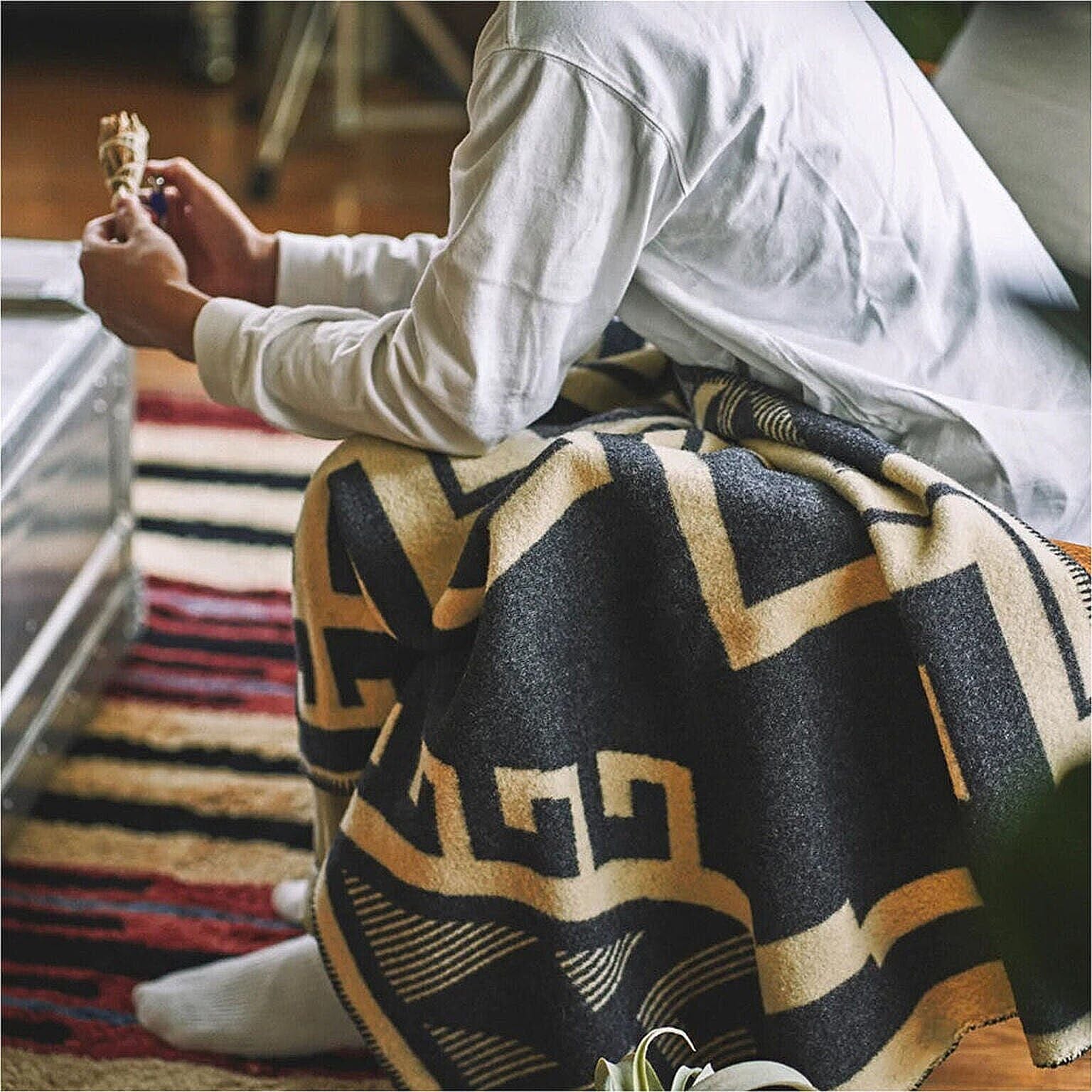 Basshu Wool Blanket 1/2 / Jacquard CHARCOAL GRAY - 通販 Basshu Wool Blanket 1/2 / Jacquard CHARCOAL GRAY - 通販