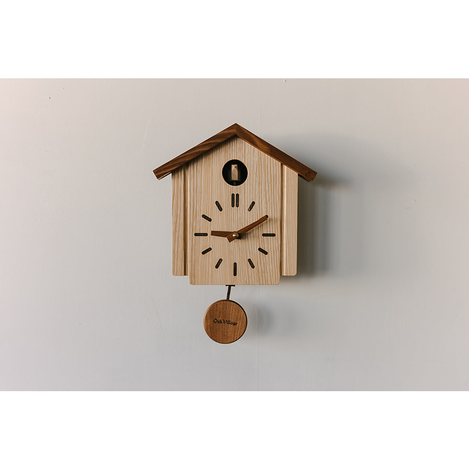 カッコークロック 森の巣箱 壁掛け時計 Oak Village