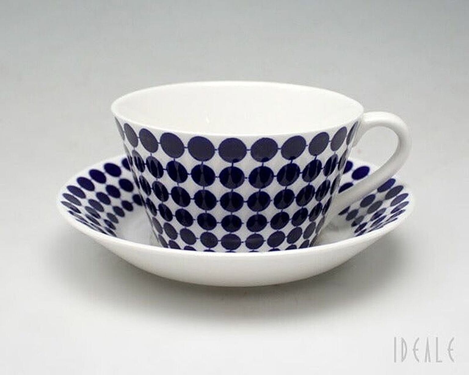 カップ＆ソーサー