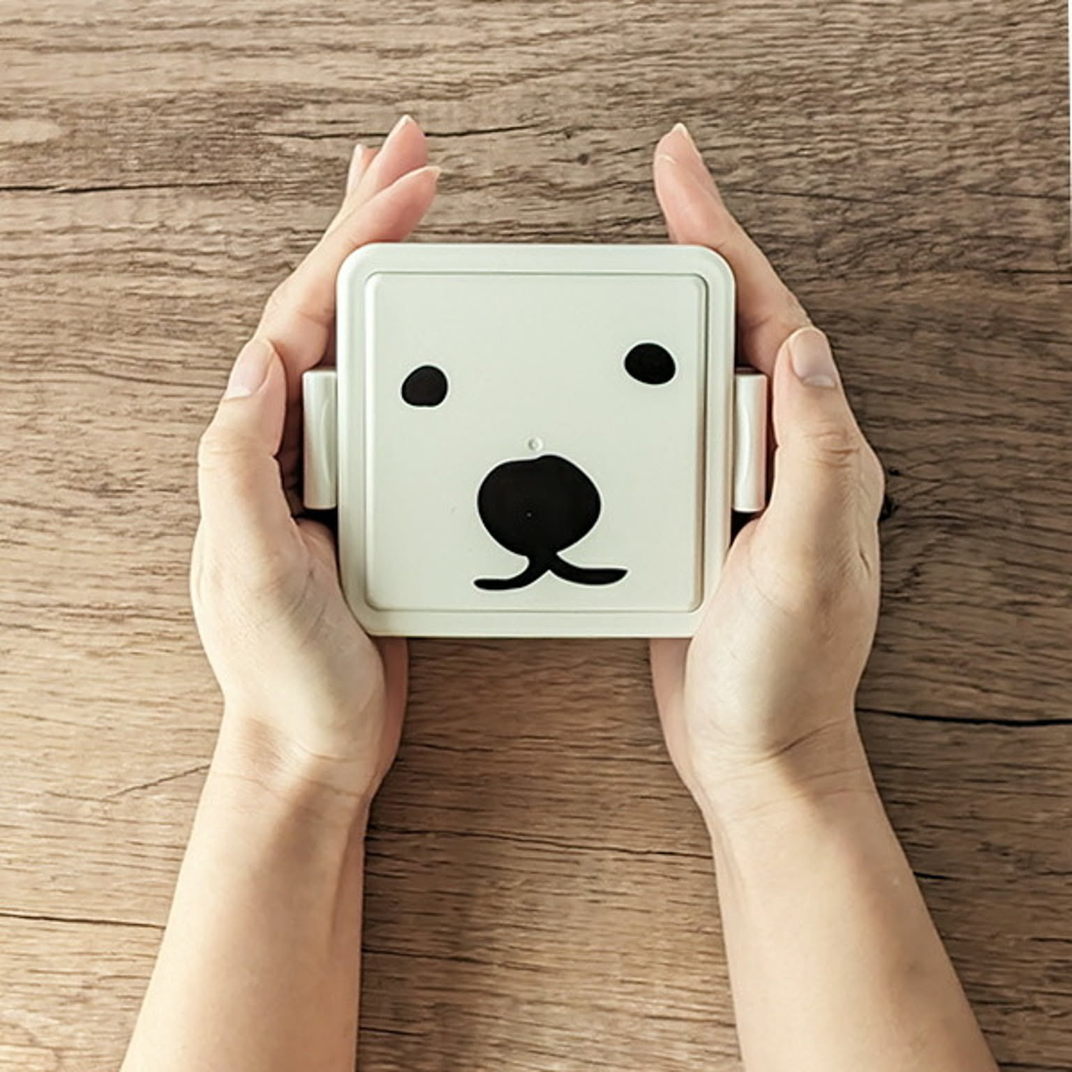 お弁当箱