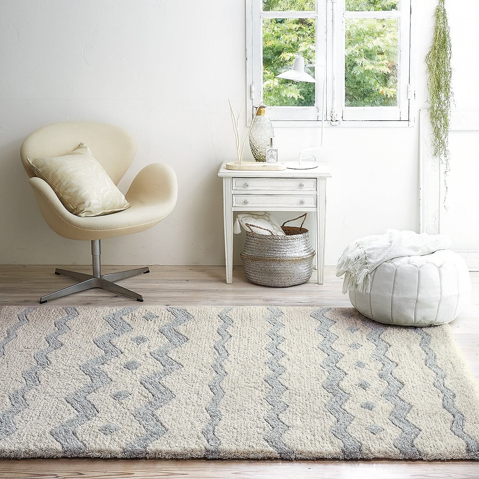 東リラグ TOR4202 約140×200cm デザインラグ カーペット ベージュ グレー ラメ糸 ボーダー ナチュラル ベーシック カントリー ネイティブ おしゃれ じゅうたん 引っ越し 新生活