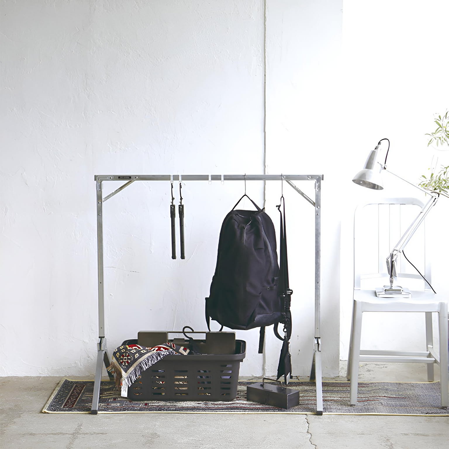 ハンガーラック・コートハンガー