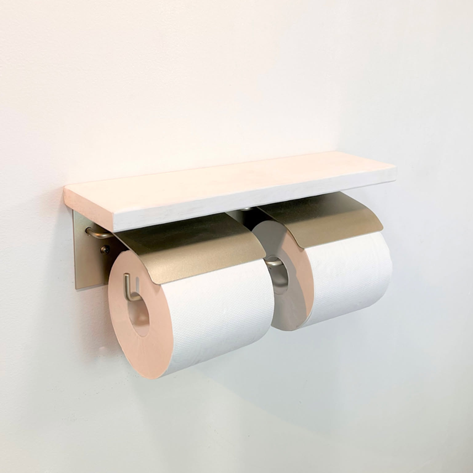 トイレットペーパーホルダー