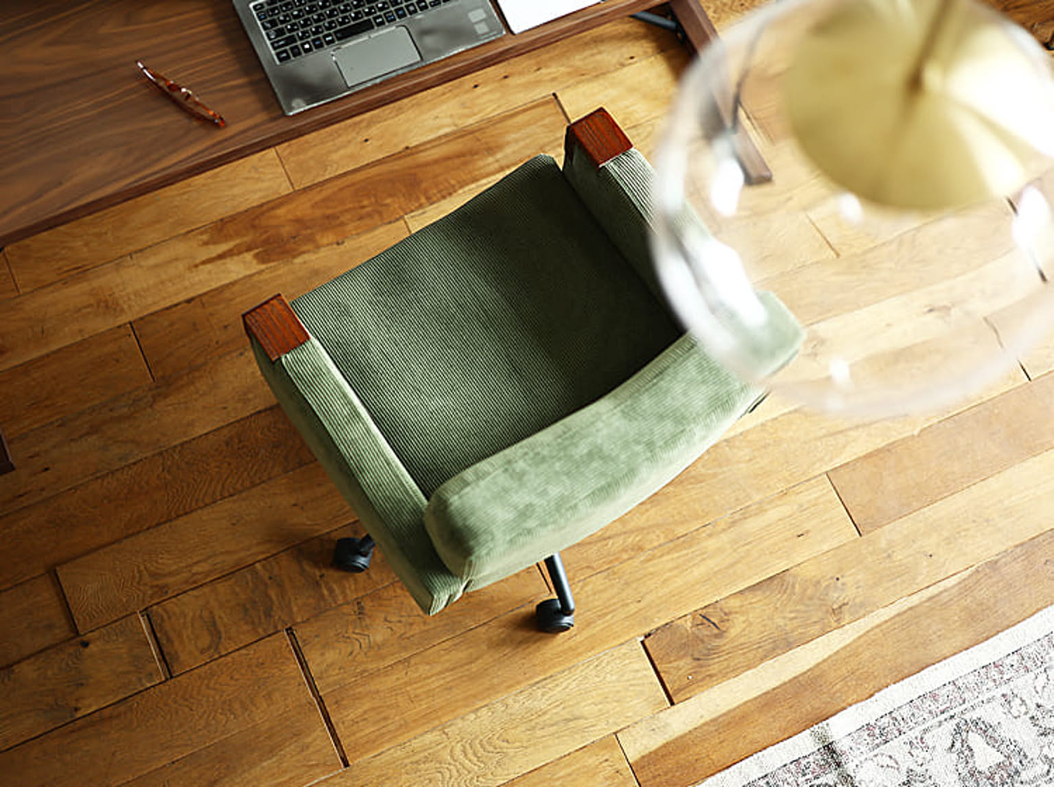 デスクチェア・ワークチェア