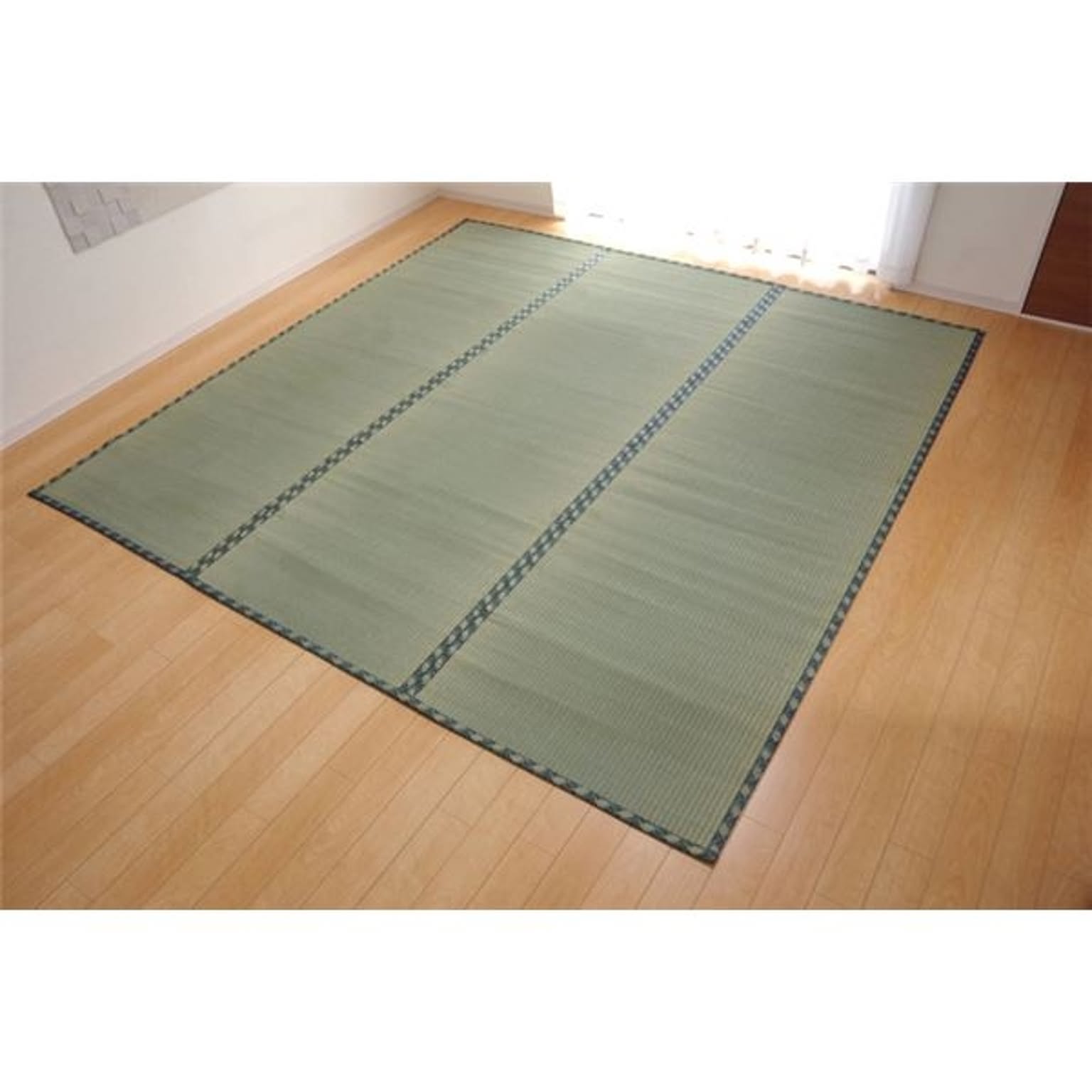 い草 上敷き/ラグマット 【糸引織 江戸間8畳 約352×352cm】 抗菌 防臭 調湿 日本製 減農薬栽培 熊本県八代産イ草使用