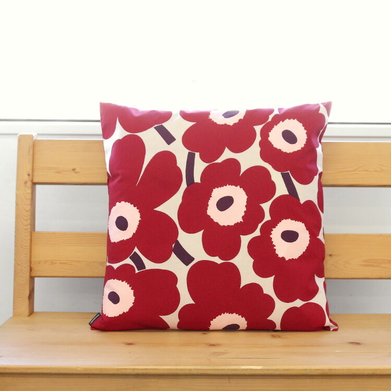 マリメッコ ピエニ ウニッコ クッションカバー 50×50cm クレイ/レッド marimekko PIENI UNIKKO [ネコポス対応可(2枚まで]