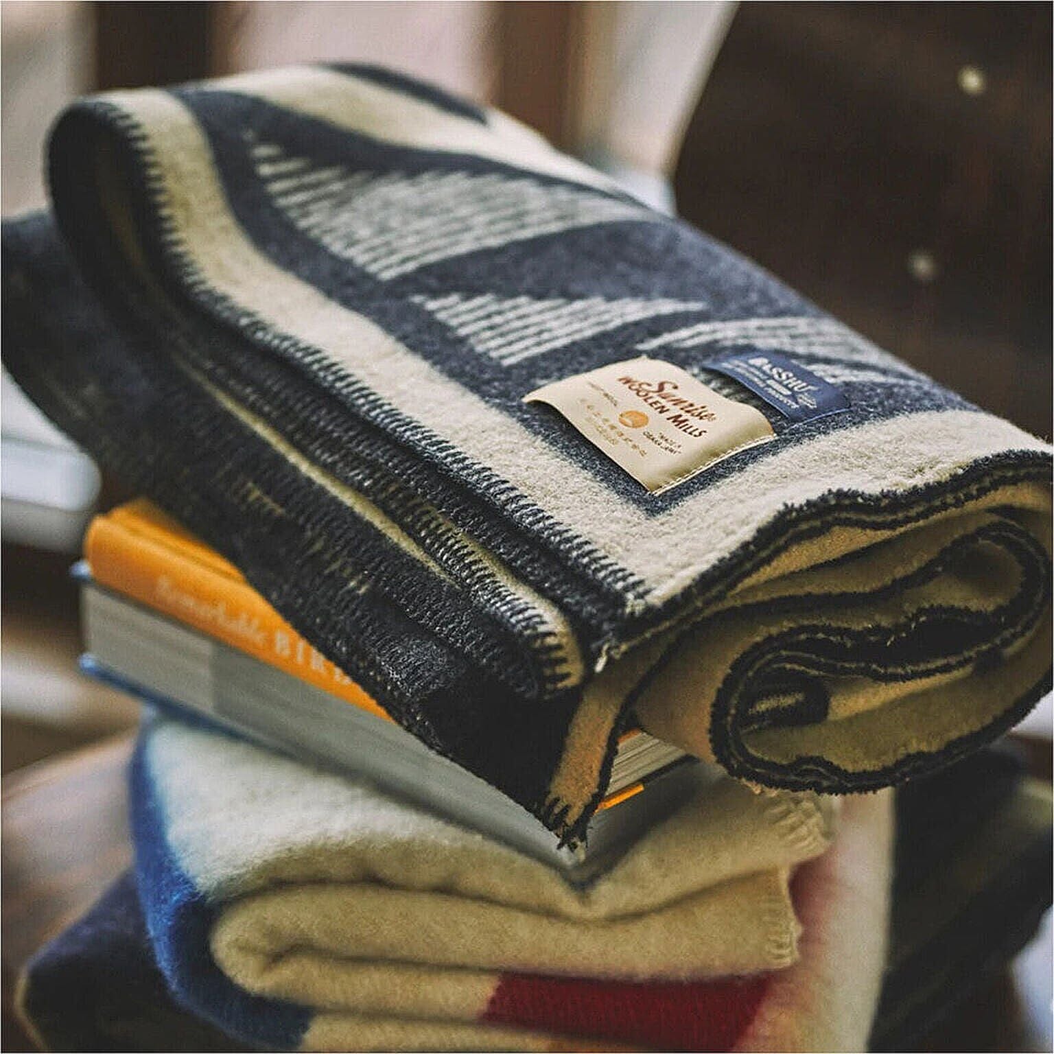 Basshu Wool Blanket 1/2 / Jacquard CHARCOAL GRAY - 通販