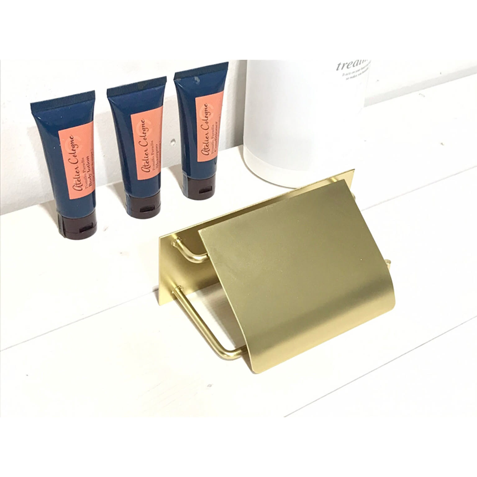 トイレットペーパーホルダー