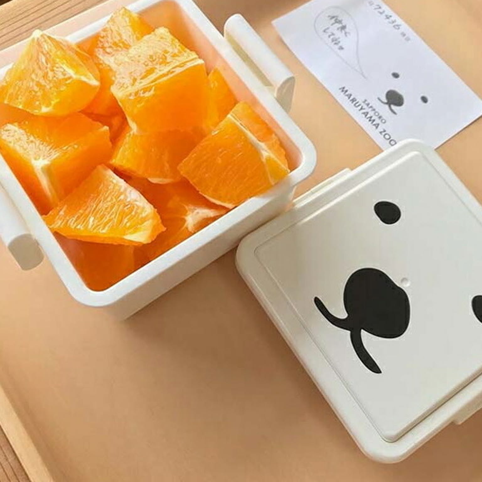 お弁当箱