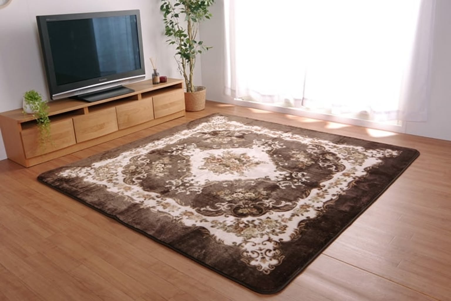 ラグ カーペット カービング クラシック柄  洗える ブラウン 約200×300cm 【ブラウン】 