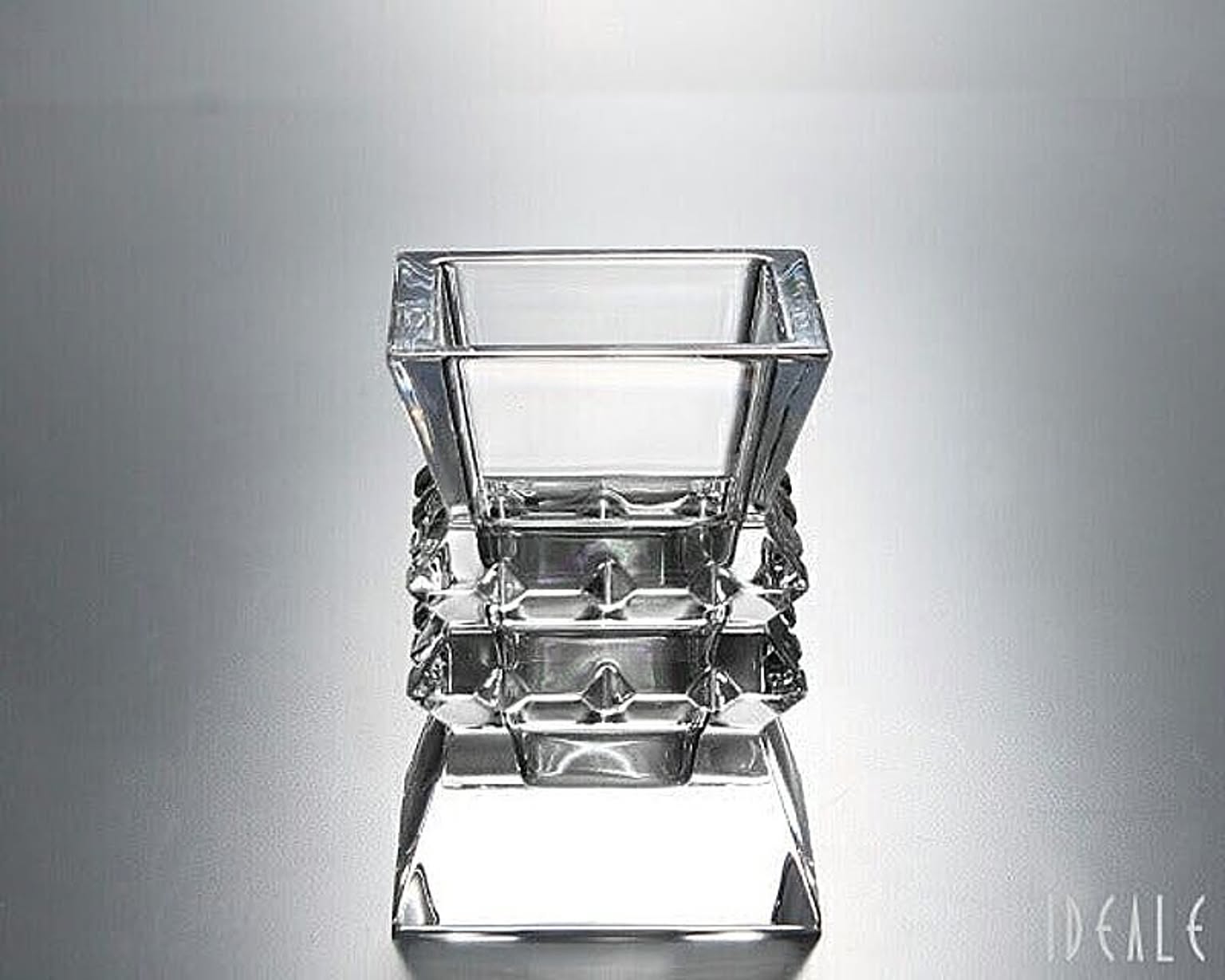 Baccarat バカラ　コロンビーヌ　花瓶　フラワーベース バカラ コロンビーヌ フラワーベース baccarat 花瓶 名入れ 彫刻