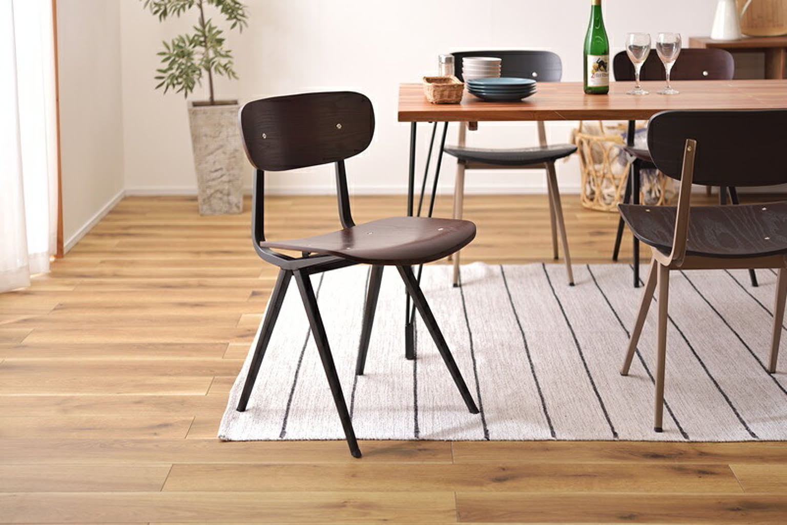 ダイニングチェア