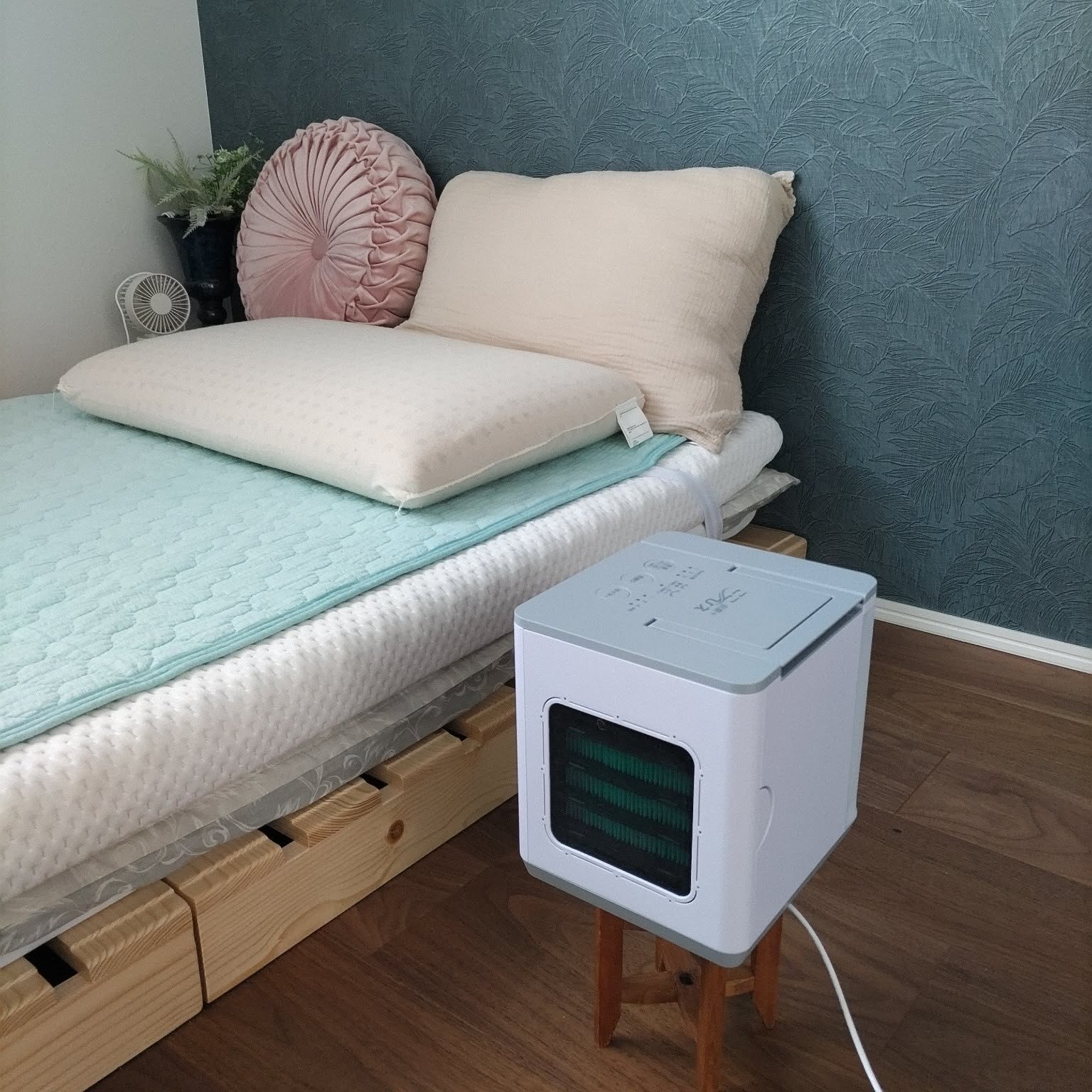 Bedroom,寝室,スポットクーラー,ここひえ,エアコンなし,熱帯夜の乗り切り方 Maroの部屋
