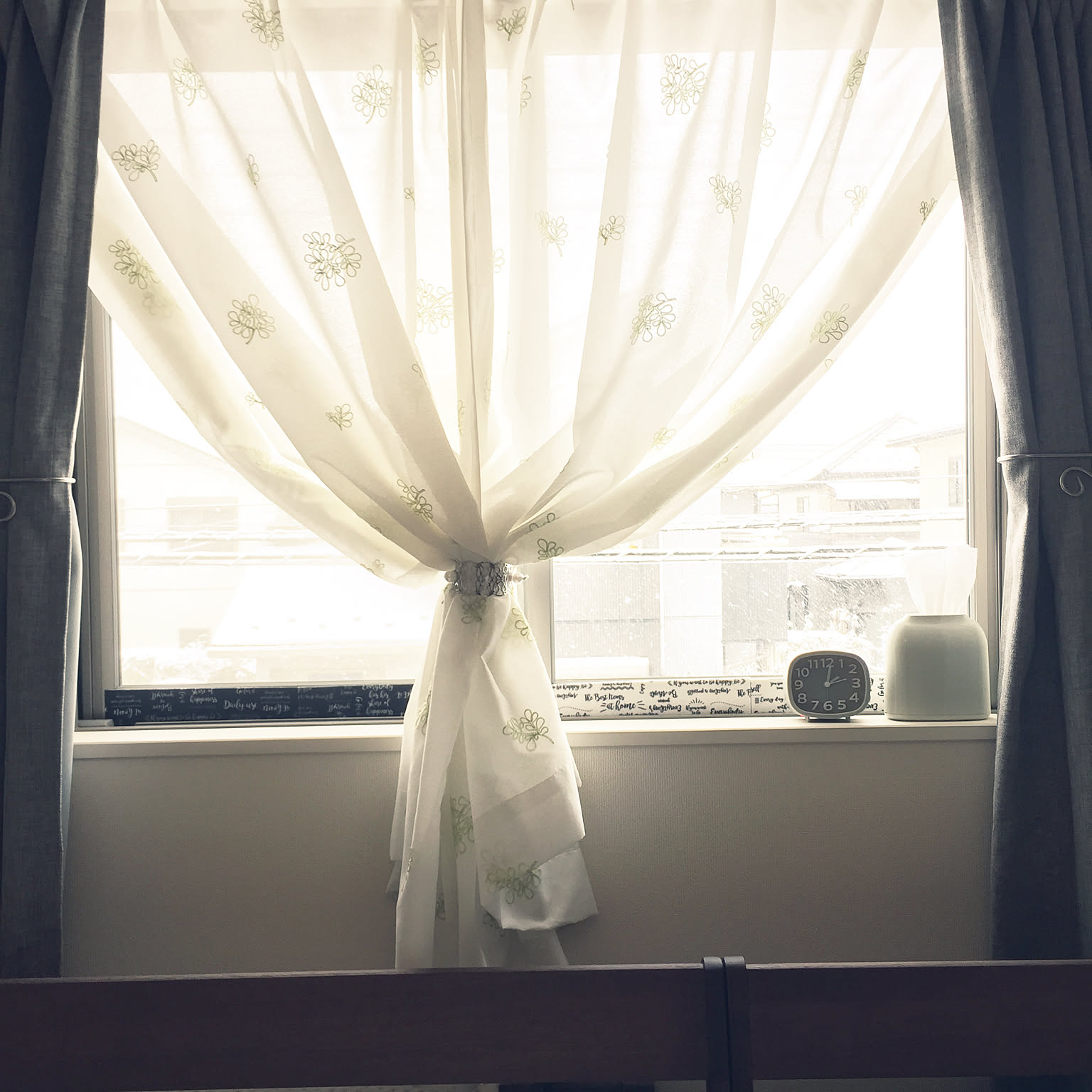 ヘアアクセでプチdiy ラグジュアリーなカーテンタッセルレシピ By Minteaさん Roomclip Mag 暮らしとインテリアのwebマガジン