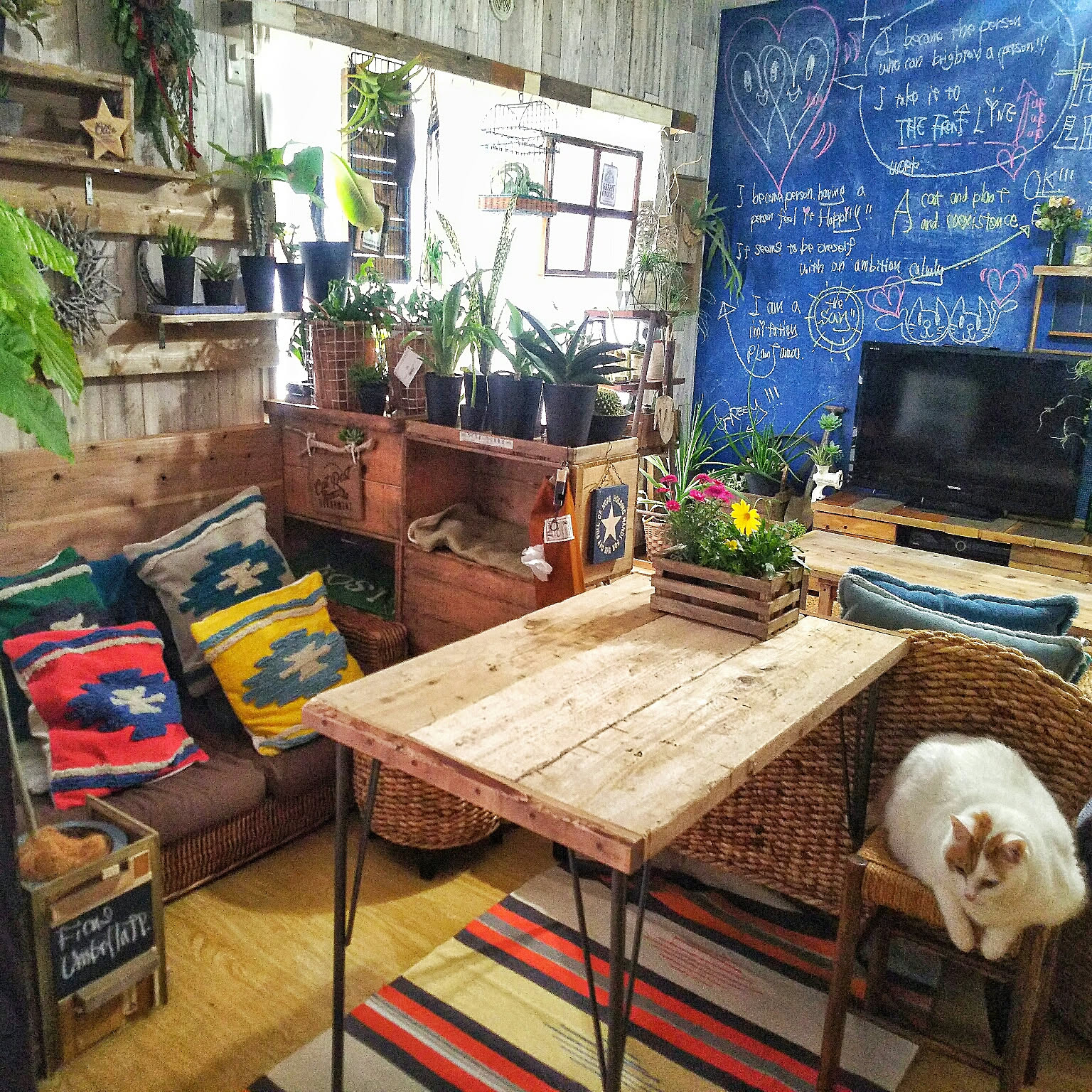 カフェ風から楽しいキッズ向けまで 黒板インテリア Roomclip Mag 暮らしとインテリアのwebマガジン カフェ風から楽しいキッズ向けまで 黒板インテリア Roomclip Mag 暮らしとインテリアのwebマガジン