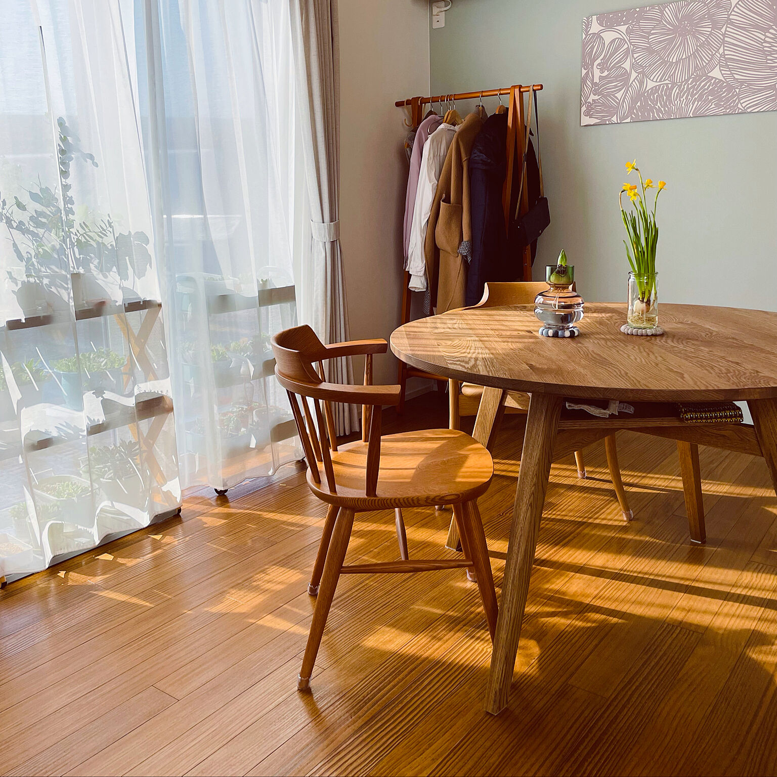 匠の技と日本の美を現代の暮らしに。時代を超えて愛される「柏木工」の家具
