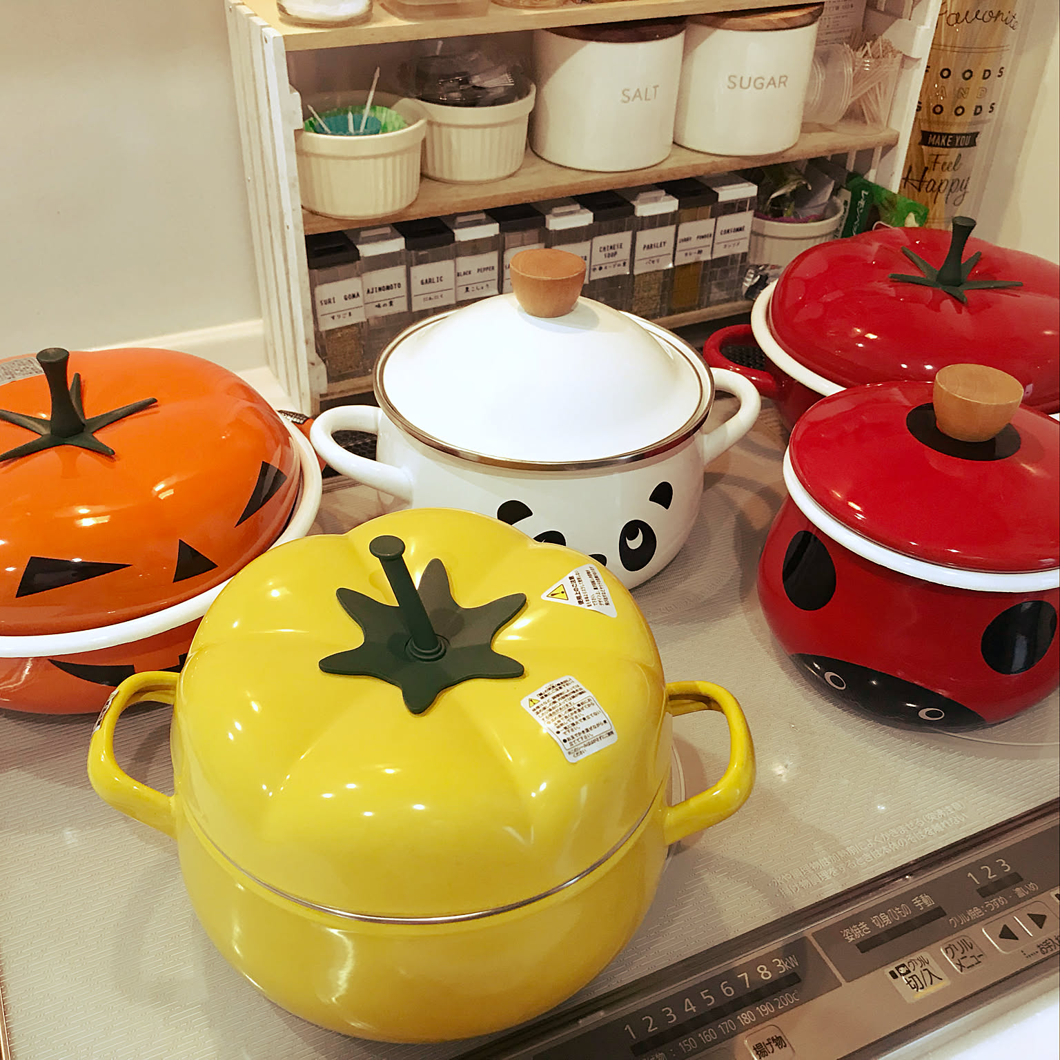 ホーロー鍋の使い方やお手入れ方法は 人気のおすすめホーロー鍋もご紹介 Roomclip Mag 暮らしとインテリアのwebマガジン