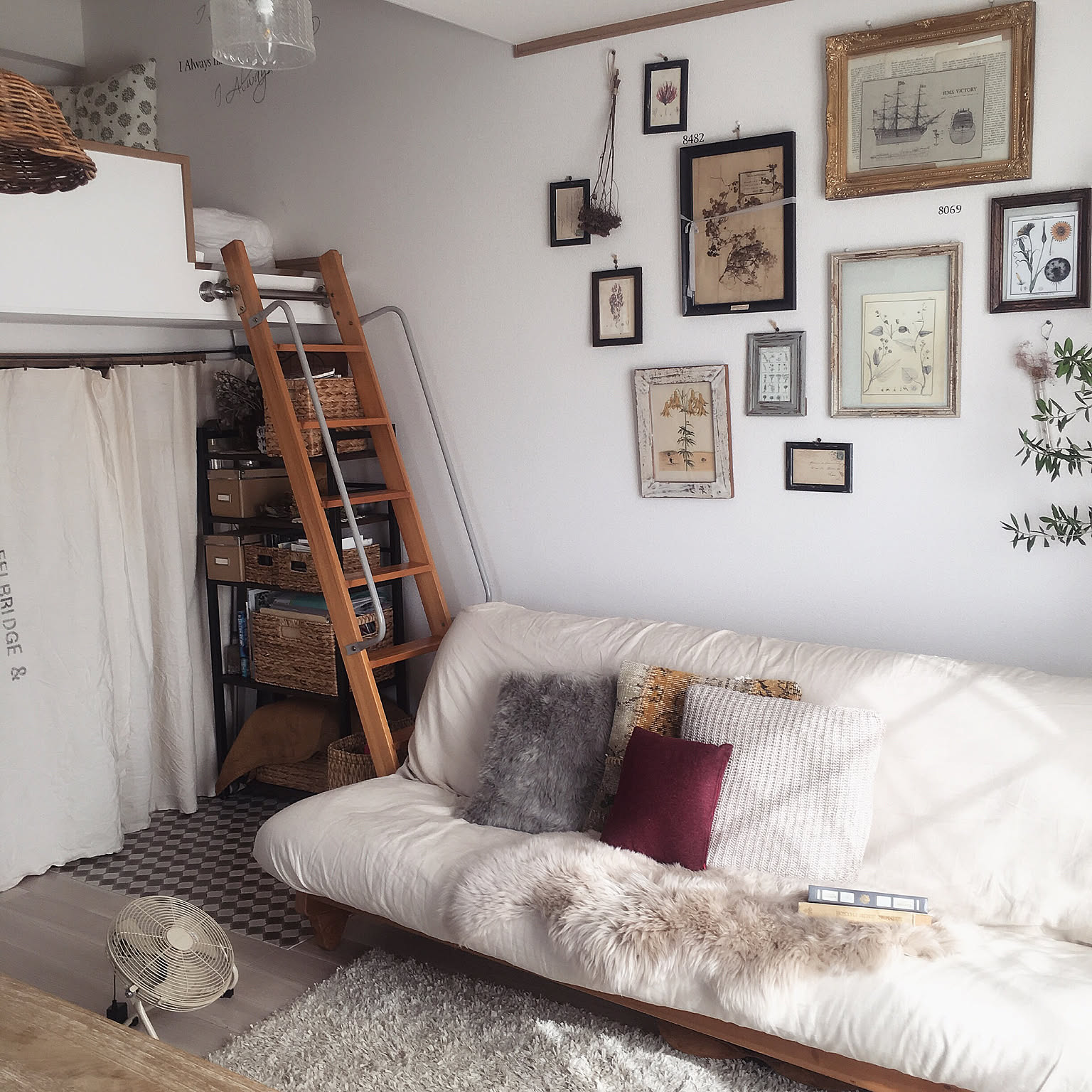 リラックス感アップ こだわりのクッションカバーでお部屋を快適に Roomclip Mag 暮らしとインテリアのwebマガジン