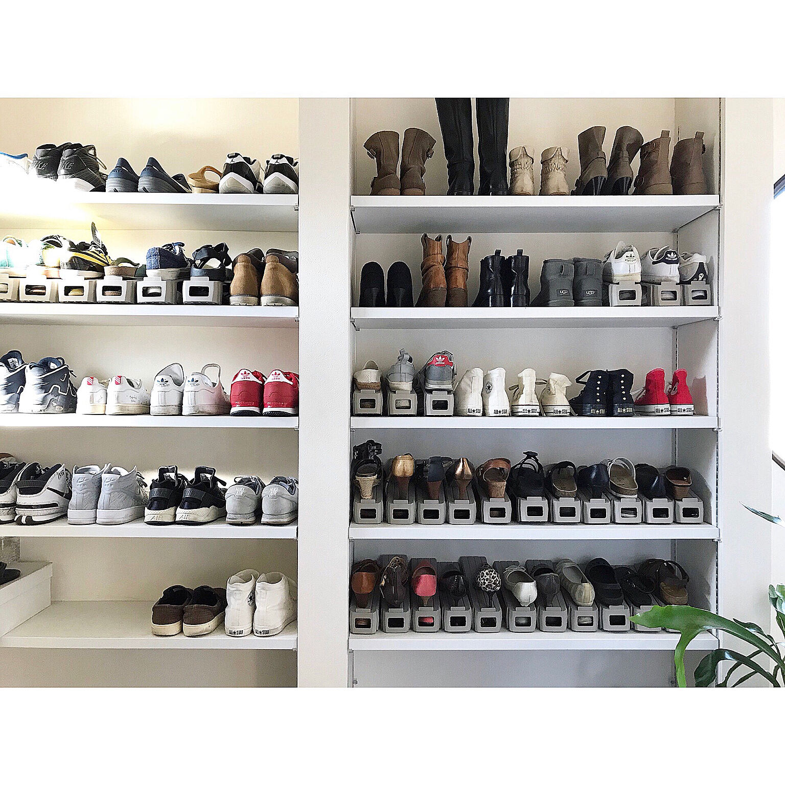 靴の収納アイデア180選 100均 ニトリ 無印の活用例 Diyアイデアを紹介 Roomclip Mag 暮らしとインテリアのwebマガジン