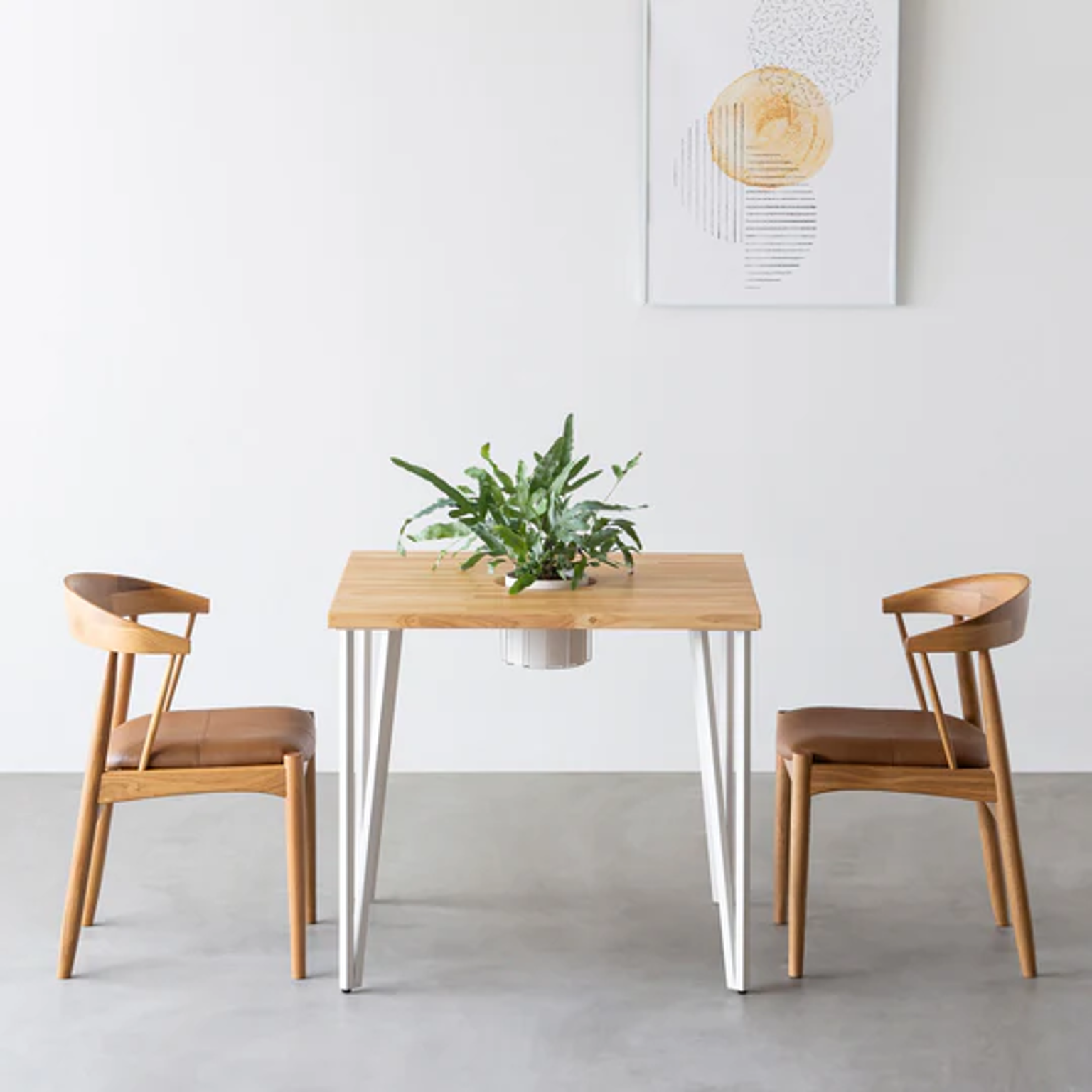 THE CAFE TABLE