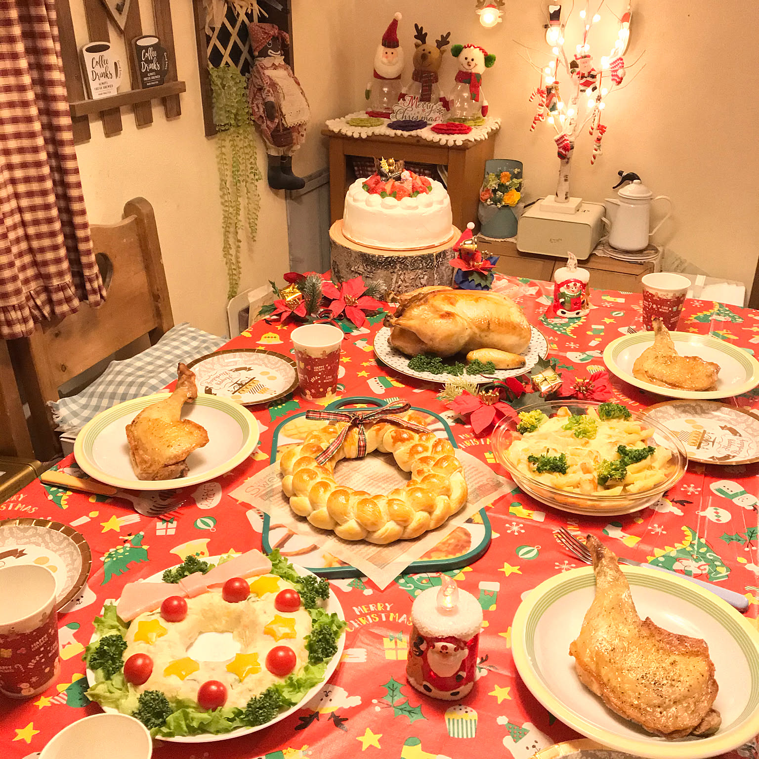 今日は特別な日☆クリスマスの食事が映えるテーブルコーディネート