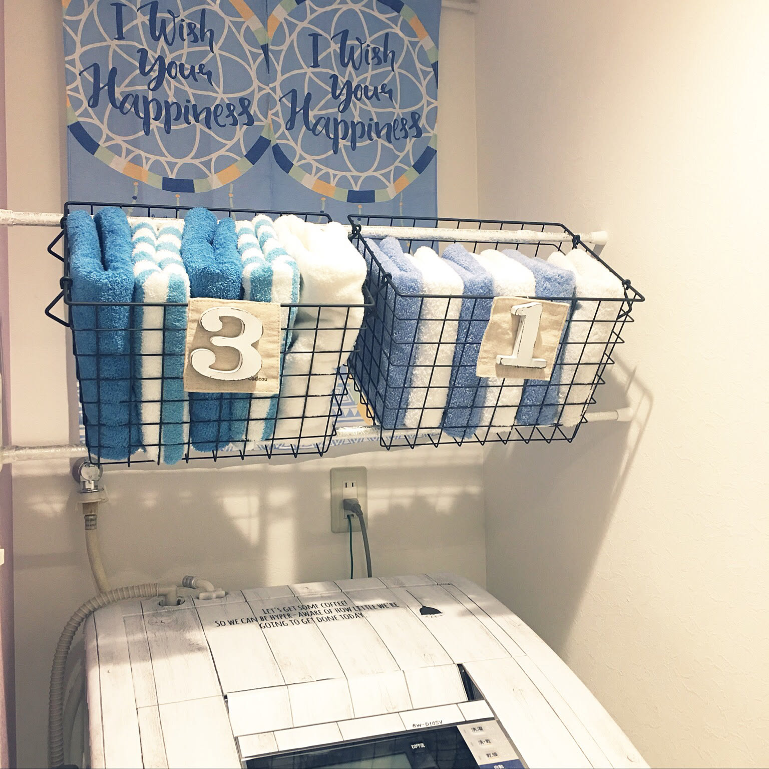 濡れた手でも取りやすい 快適に使えるタオル収納の実例10選 Roomclip Mag 暮らしとインテリアのwebマガジン