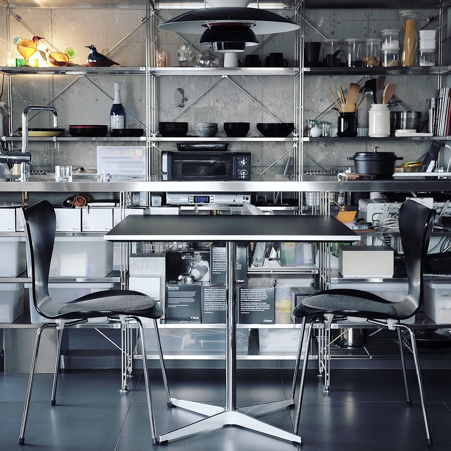 温もりで演出された 優しい無機質 北欧デザインが映える洗練された暮らし Life8746さん 連載 Roomclip 新人ユーザー紹介 Roomclip Mag 暮らしとインテリアのwebマガジン