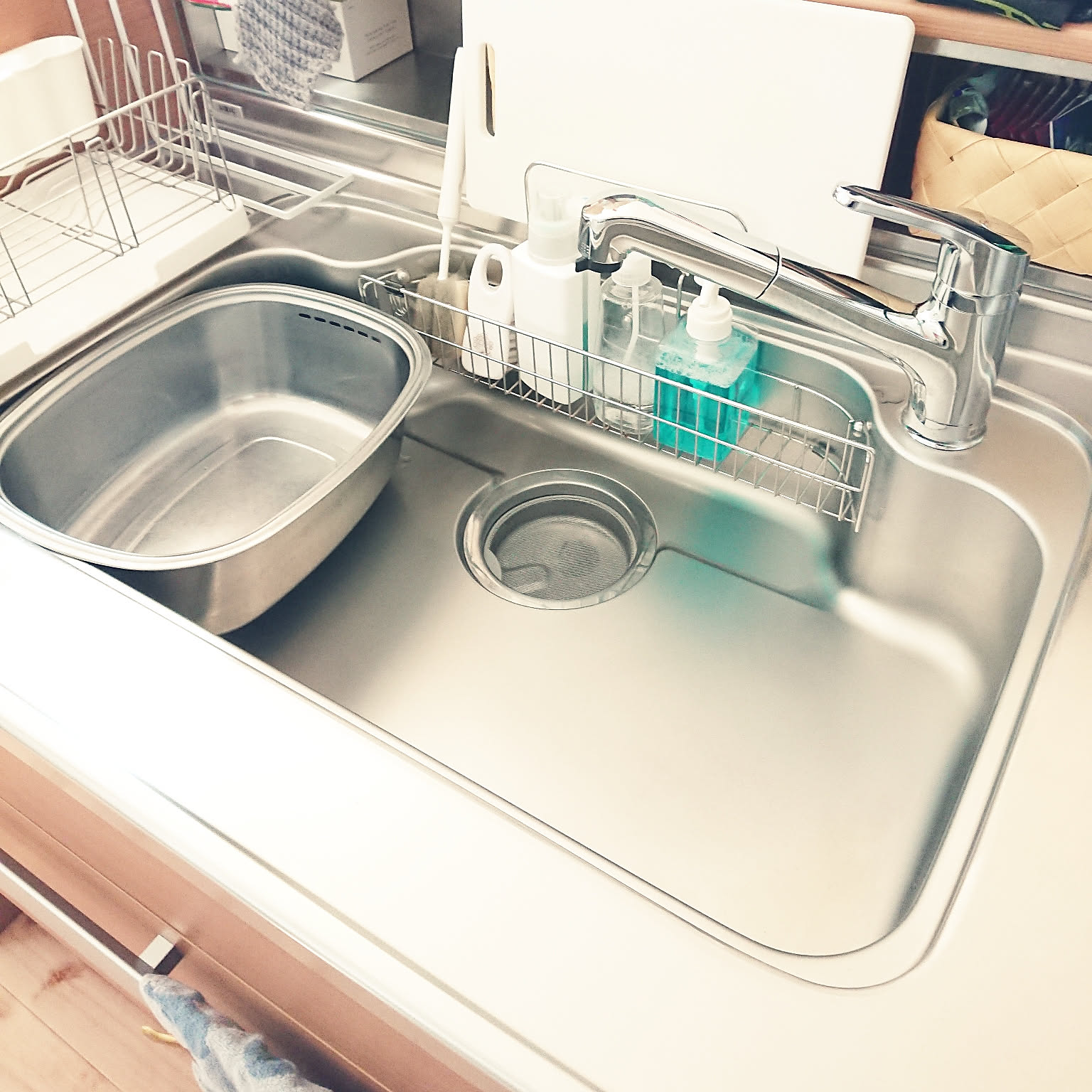 きれいにキープしたい 排水口の汚れを防ぐアイデア10選 Roomclip Mag 暮らしとインテリアのwebマガジン