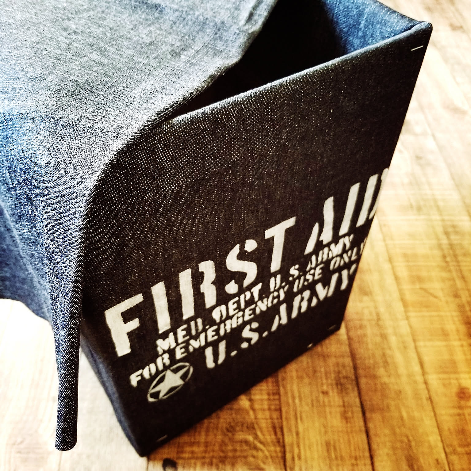 こんなものが欲しかった リメイクで作る理想のゴミ箱 Roomclip Mag 暮らしとインテリアのwebマガジン