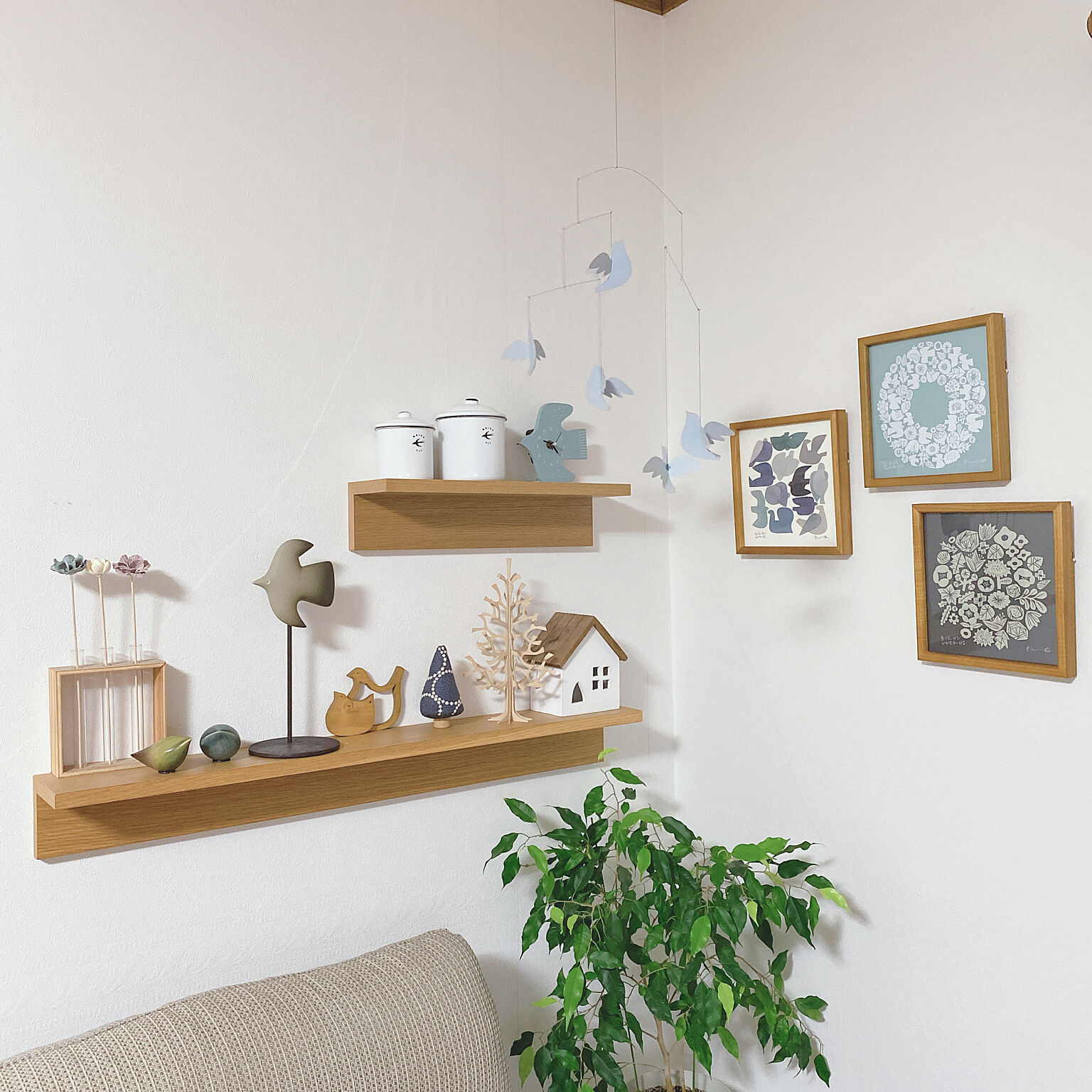 センスあふれる壁面インテリアに☆無印良品の壁に付けられる家具 | RoomClip mag | 暮らしとインテリアのwebマガジン
