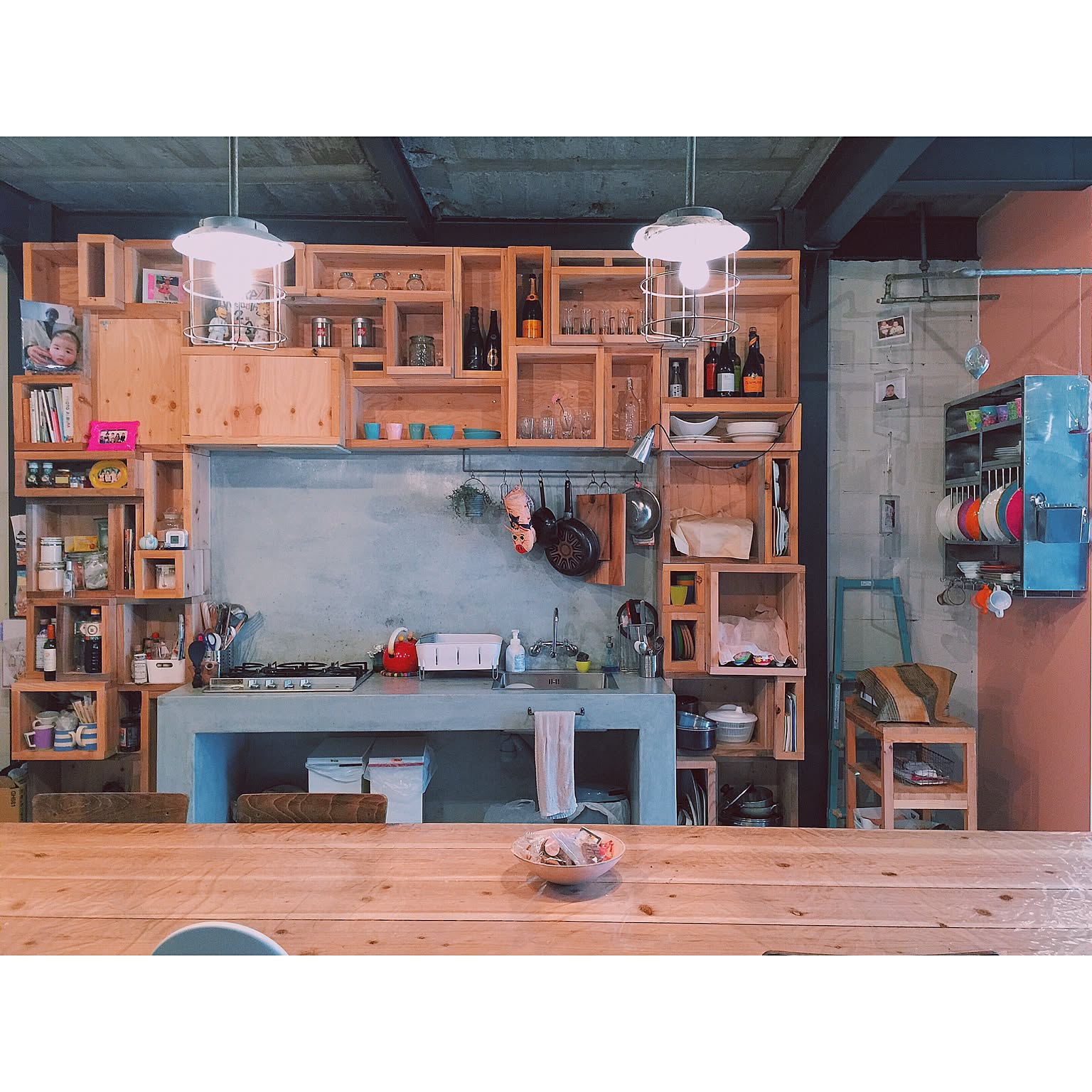 魅せる 見せたい 人に自慢したくなるキッチンが主役の家 Roomclip Mag 暮らしとインテリアのwebマガジン 魅せる 見せたい 人に自慢したくなるキッチンが主役の家 Roomclip Mag 暮らしとインテリアのwebマガジン