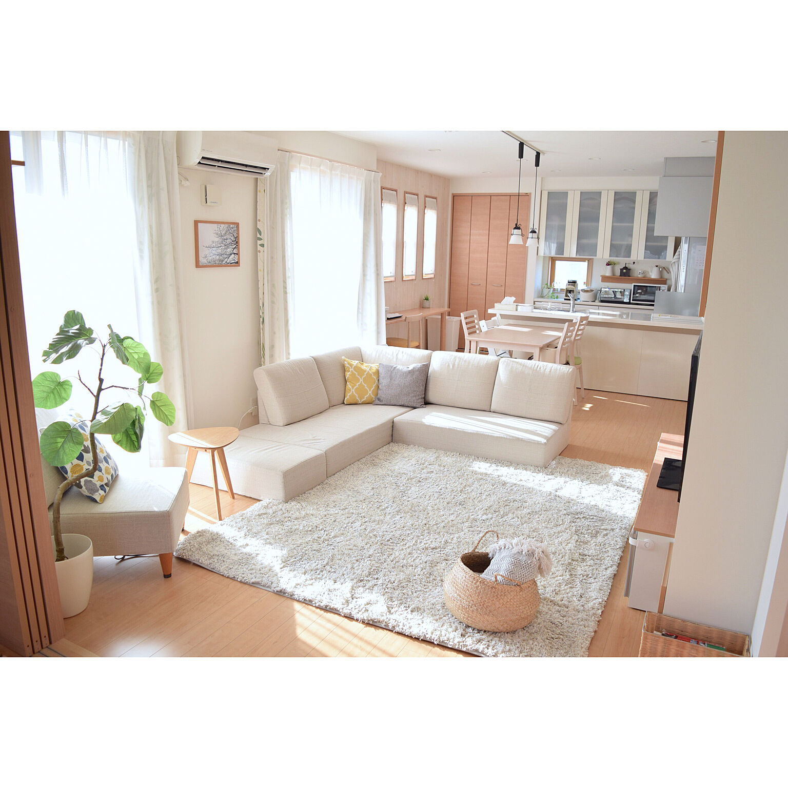 こだわり家具ゆえの魅力 シンプルテイストのリビング Roomclip Mag 暮らしとインテリアのwebマガジン