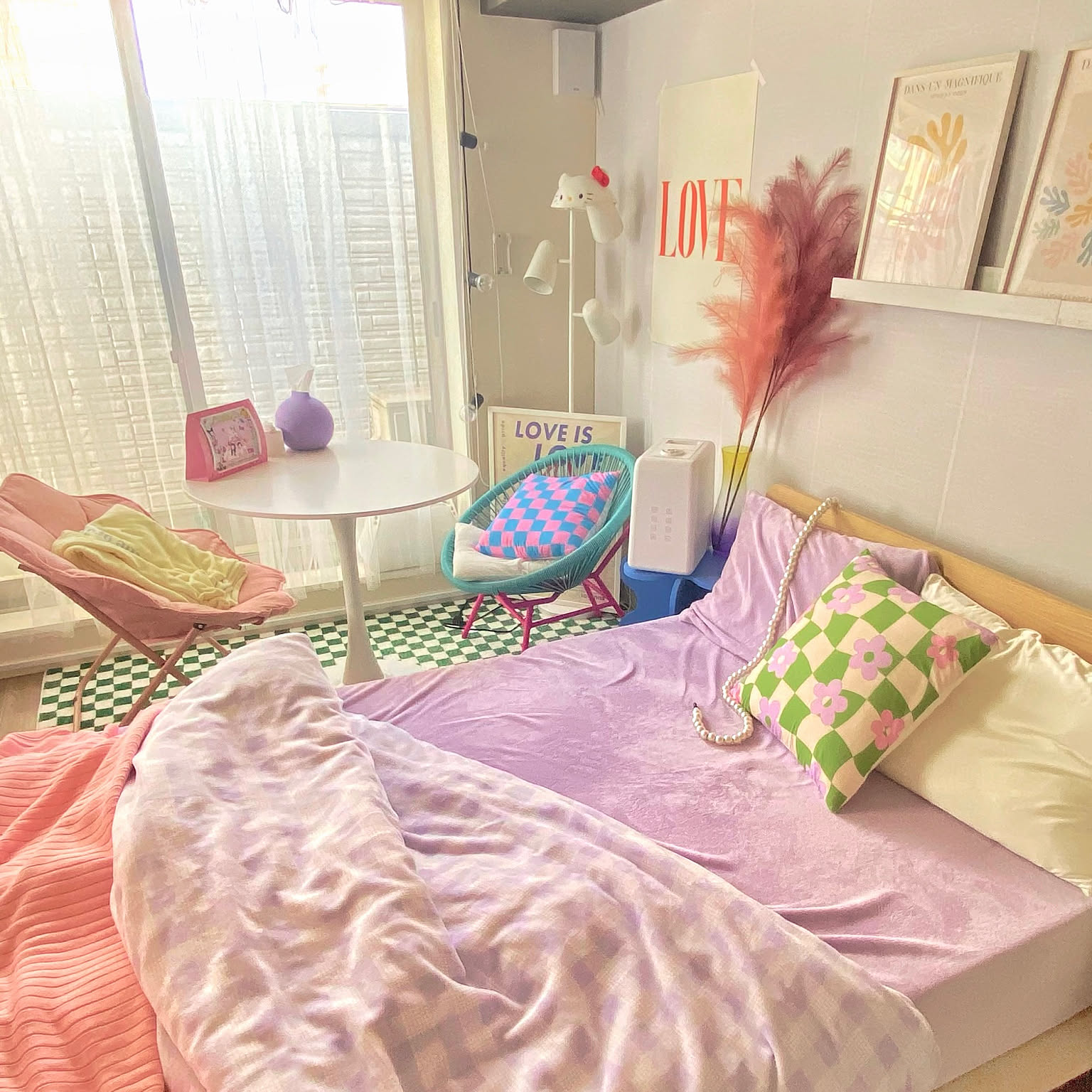 好きな風景,カラフル,賃貸,一人暮らし 1K,ワンルーム,お気に入りの場所,海外インテリアに憧れる,おうち時間,一人暮らし,海外風インテリア,一人暮らしインテリア,ひとり暮らし,窓辺のインテリア,韓国インテリア,1K,女子部屋,カラフルインテリア,賃貸インテリア,Overview riririの部屋
