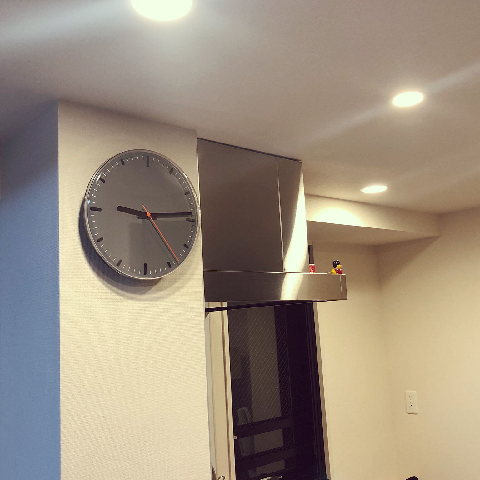 何度も見たくなる♡デザイン＆コスパ良しのIKEAの時計 | RoomClip mag | 暮らしとインテリアのwebマガジン