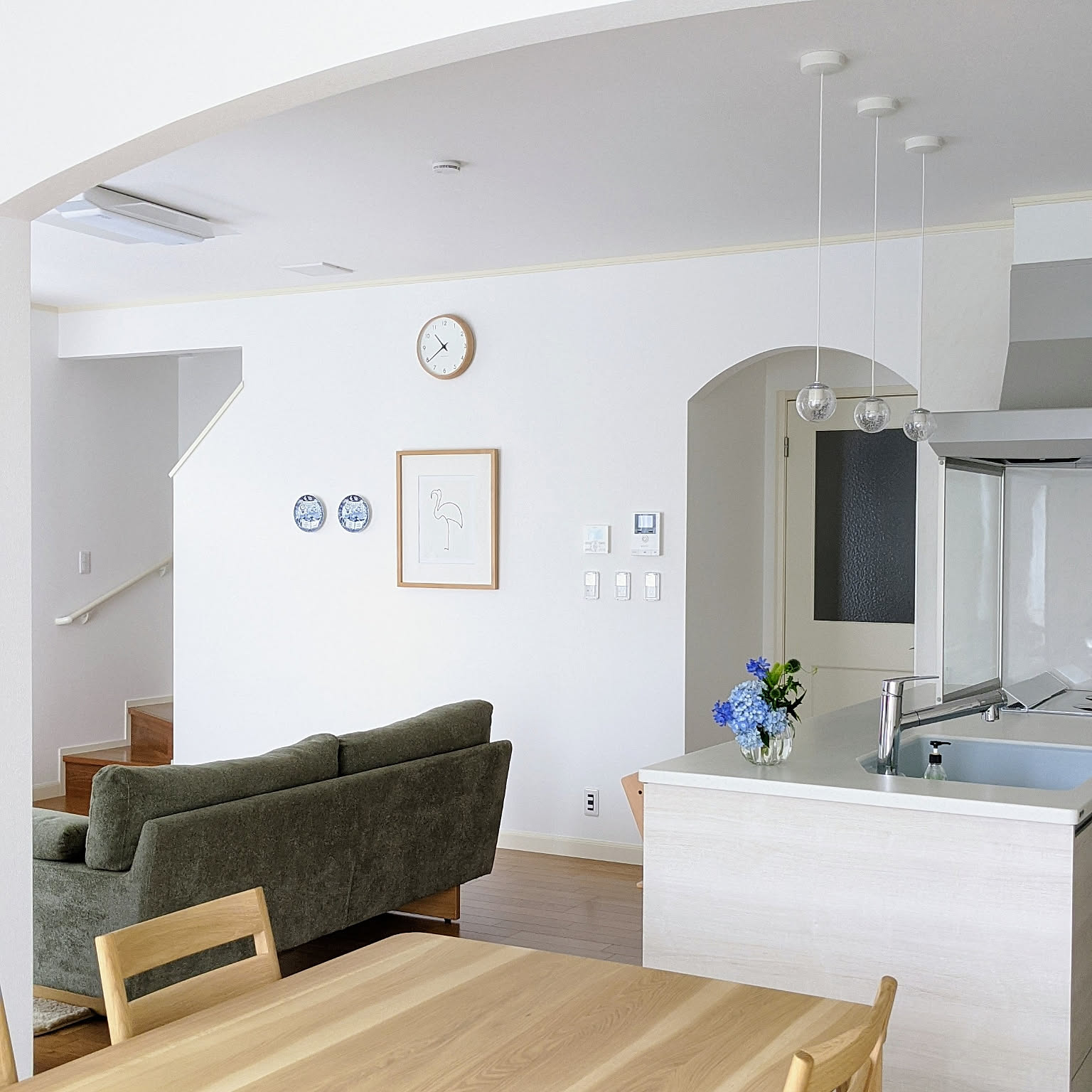 シンプルさを大切に可愛さをそっと楽しむ リラックスした住まいづくり By Akiさん Roomclip Mag 暮らし とインテリアのwebマガジン