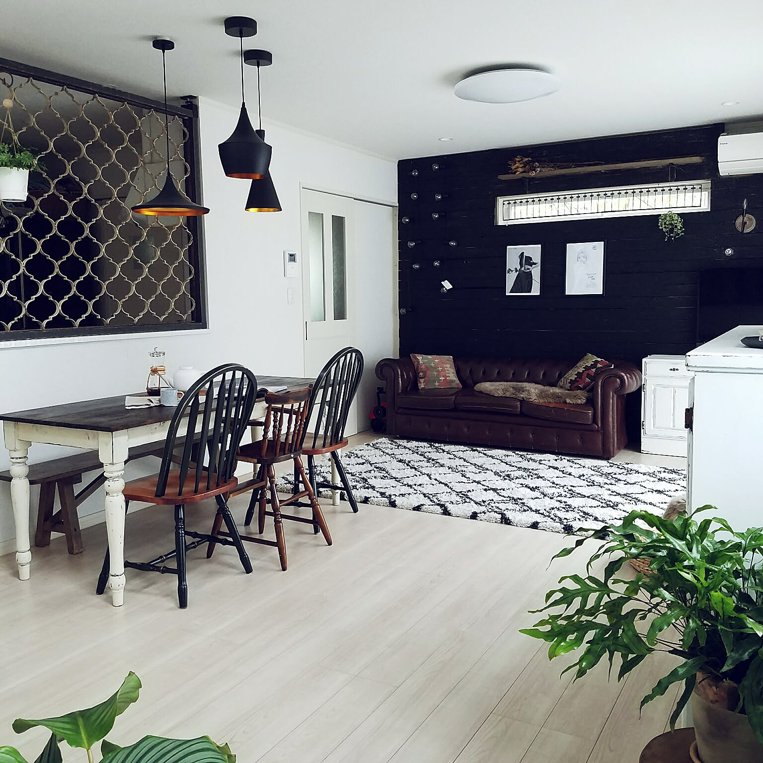 欲しいデザインがきっと見つかる ニトリのラグで作る空間 Roomclip Mag 暮らしとインテリアのwebマガジン