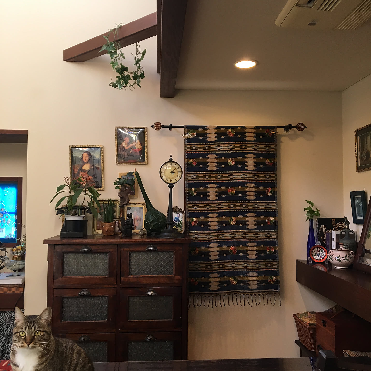 少しで印象ガラリ リビングのプチ模様替えアイディア Roomclip Mag 暮らしとインテリアのwebマガジン