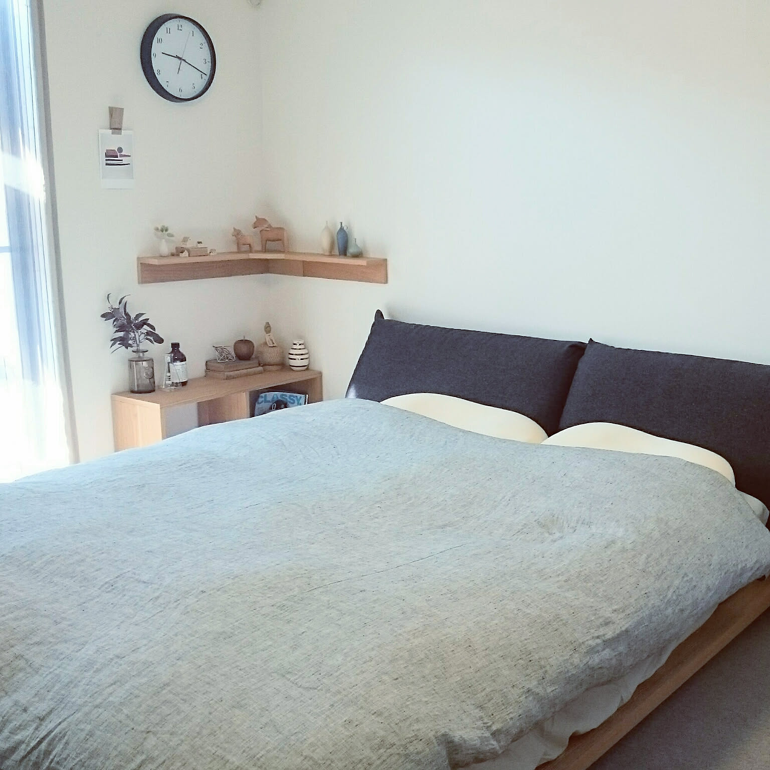 ここに注目 ベッドサイドを使いこなしてより快適な空間を Roomclip Mag 暮らしとインテリアのwebマガジン