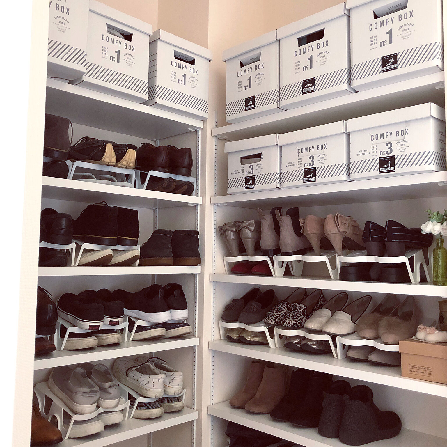 取り出しやすくスッキリと 玄関で靴を賢く収納するヒント Roomclip Mag 暮らしとインテリアのwebマガジン