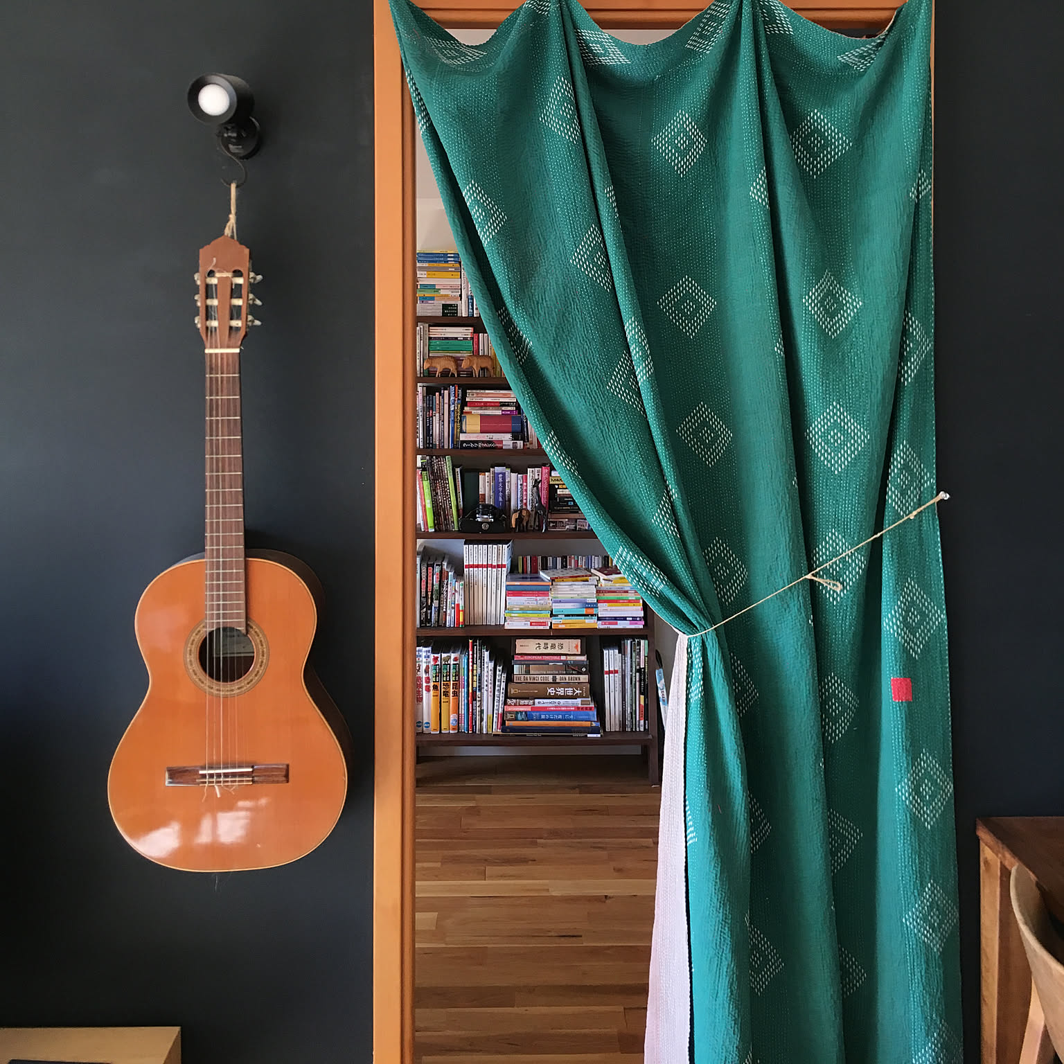 これさえあればエスニック インド演出にオススメアイテム Roomclip Mag 暮らしとインテリアのwebマガジン