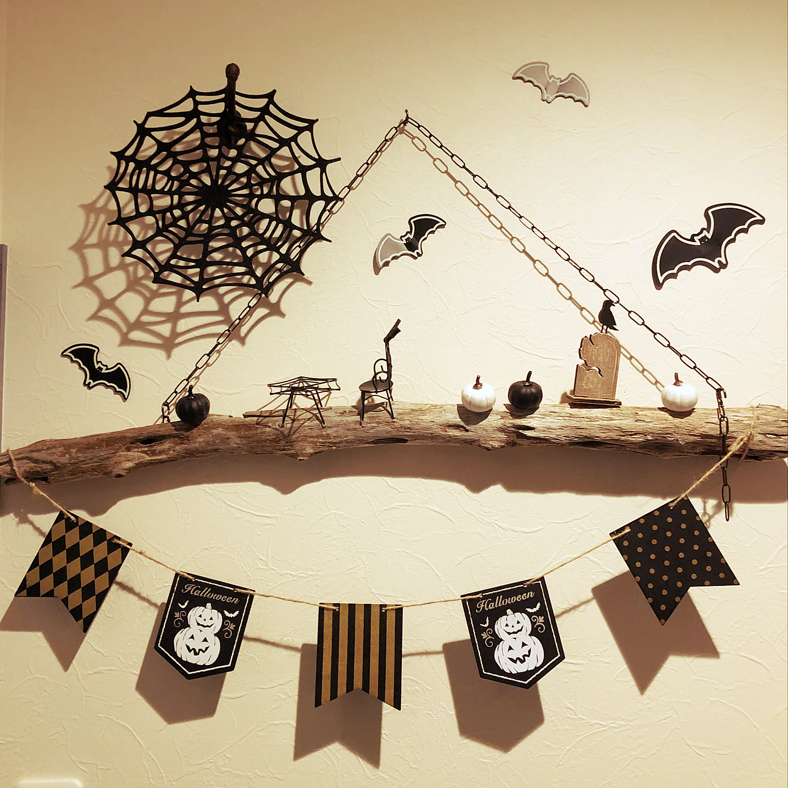 これ100均なんです 3パターンで見るハロウィングッズの実例集 Roomclip Mag 暮らしとインテリアのwebマガジン