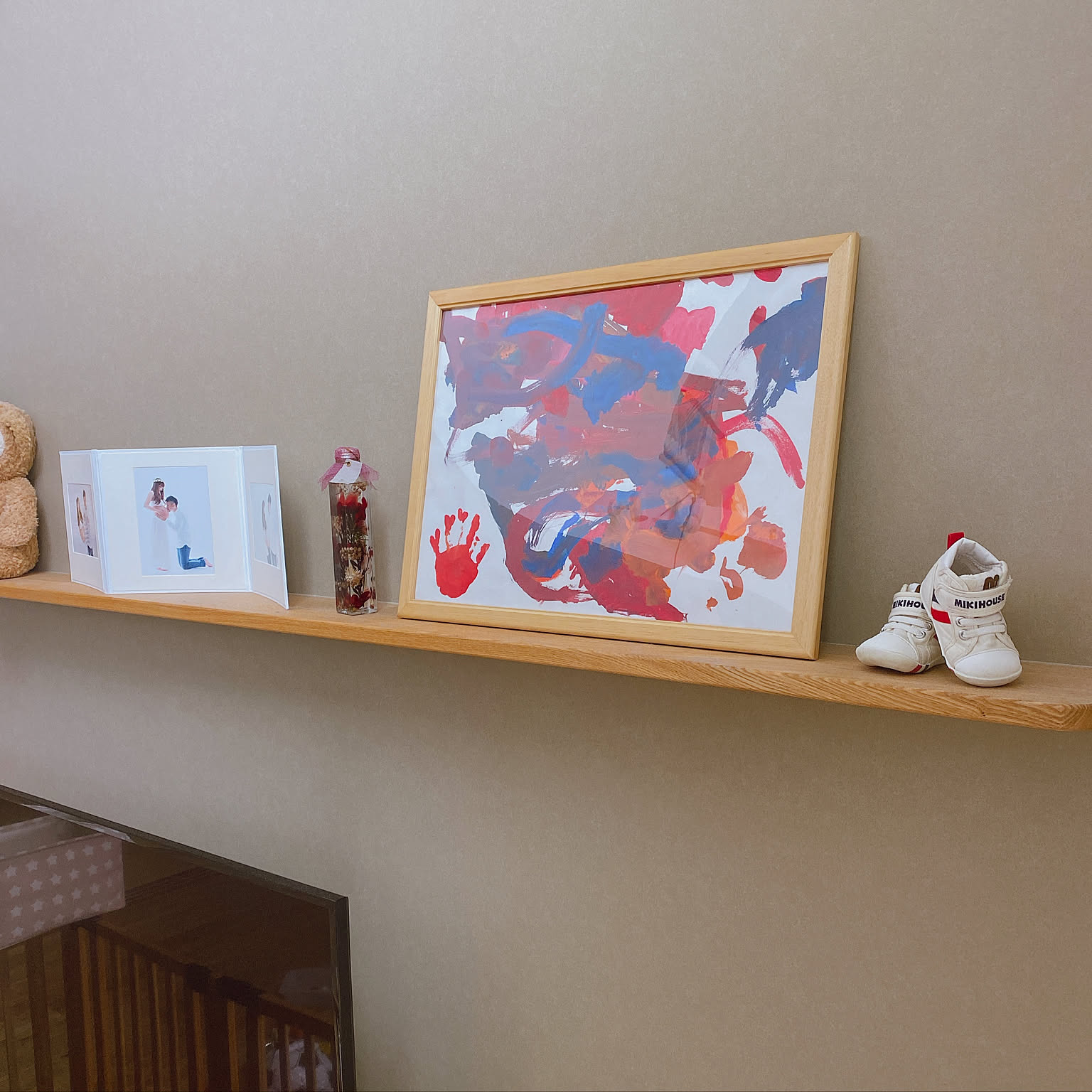 子どもの作品は我が家のたからもの お部屋に飾る 保管する方法 Roomclip Mag 暮らしとインテリアのwebマガジン 子どもの作品は我が家のたからもの お部屋に飾る 保管する方法 Roomclip Mag 暮らしとインテリアのwebマガジン