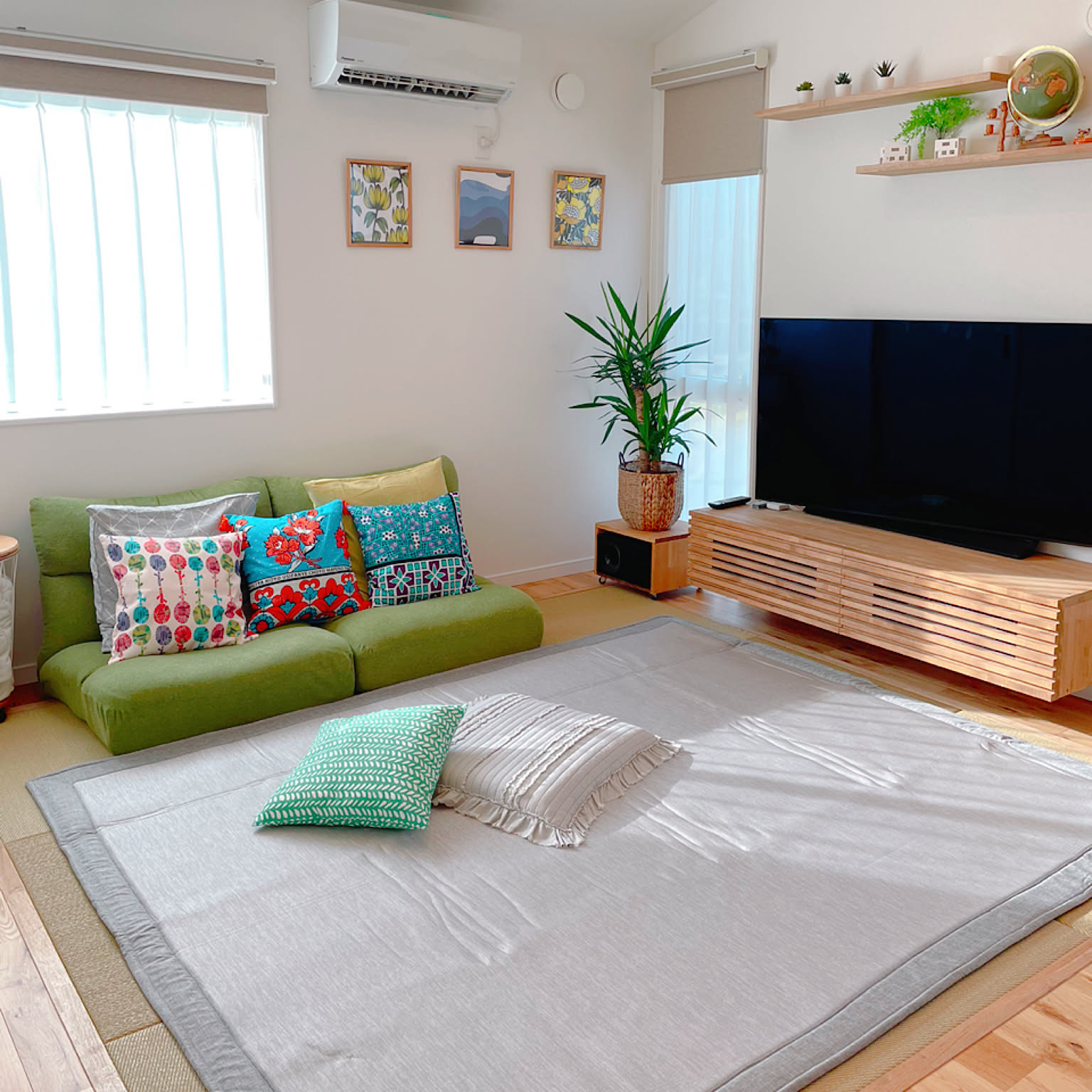 快適なのにデザイン性もバツグン ニトリのラグを使ったコーディネート10選 Roomclip Mag 暮らしとインテリアのwebマガジン