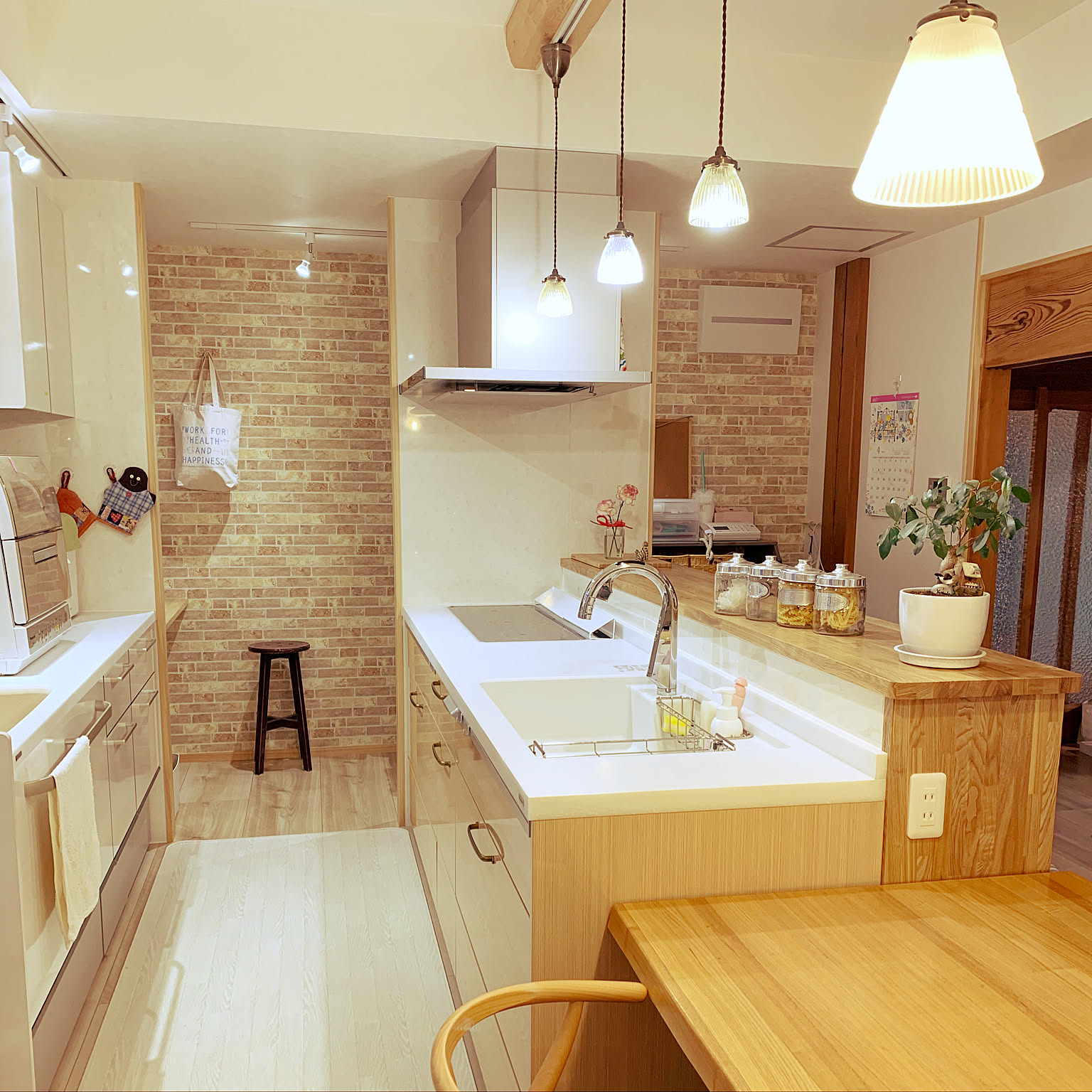 使い勝手も見た目も上々に 料理をするのが楽しくなるキッチン By Yuki11さん Roomclip Mag 暮らしとインテリアのwebマガジン