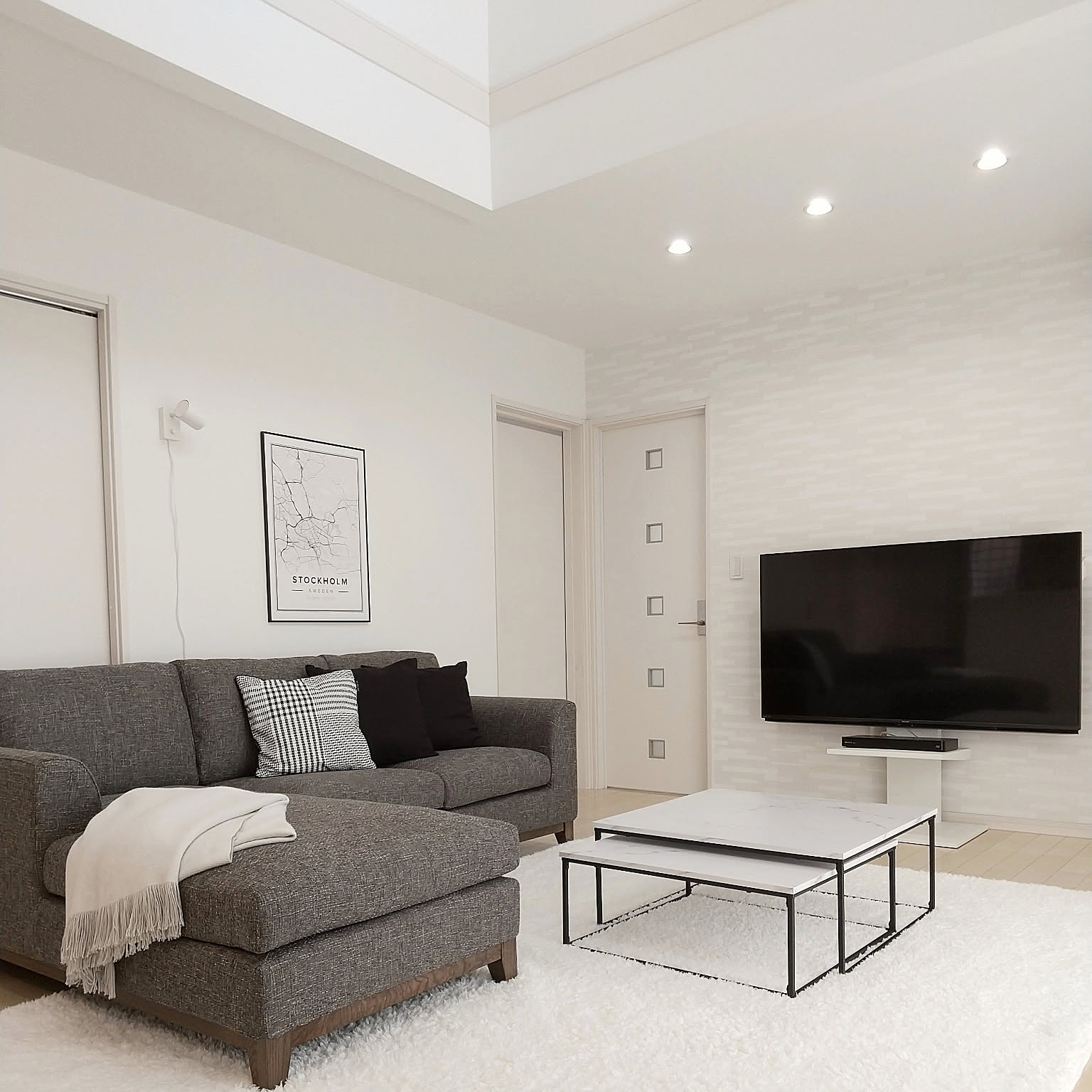 洗練された雰囲気を演出☆生活感の出ない部屋をつくるコツ RoomClip mag 暮らしとインテリアのwebマガジン