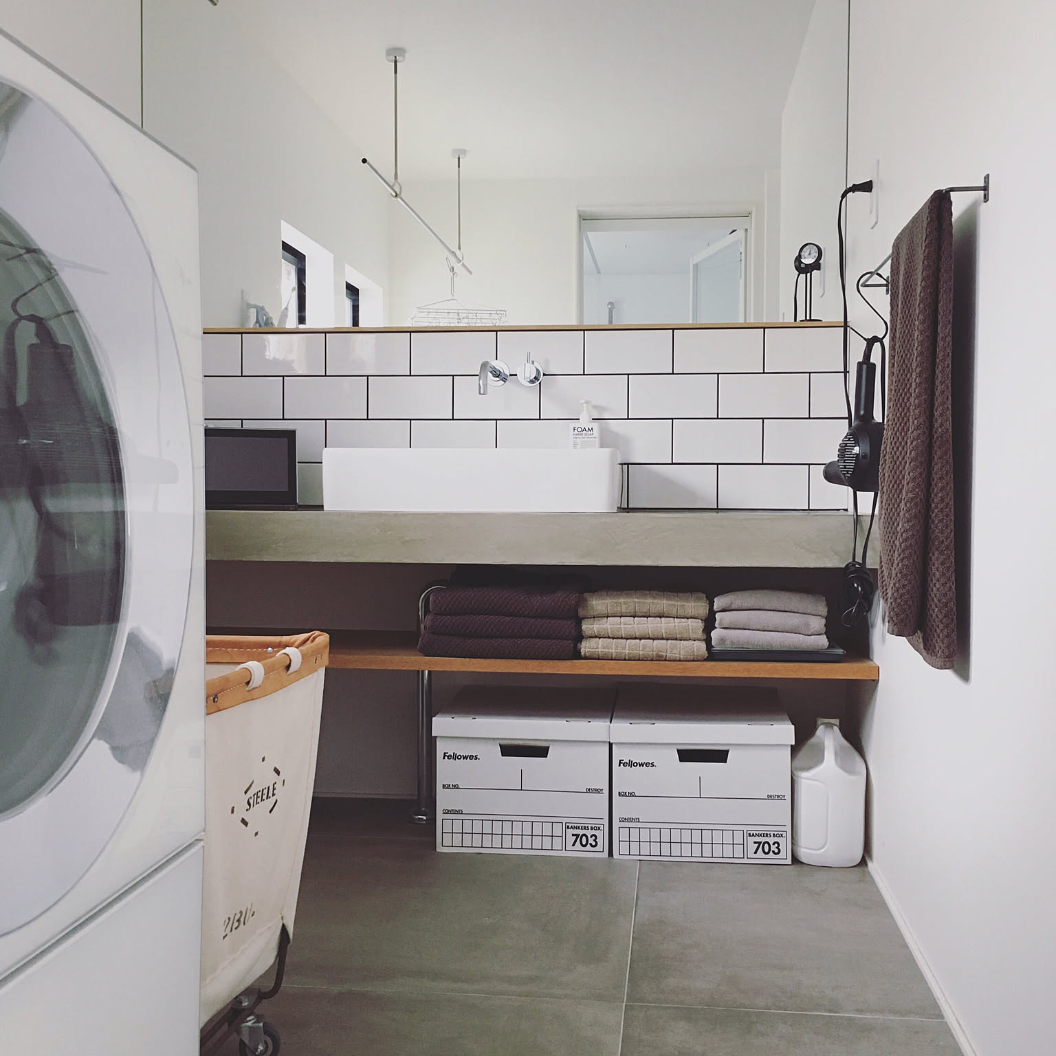 整理整頓の強い味方 バンカーズボックスでスマートな収納 Roomclip Mag 暮らしとインテリアのwebマガジン