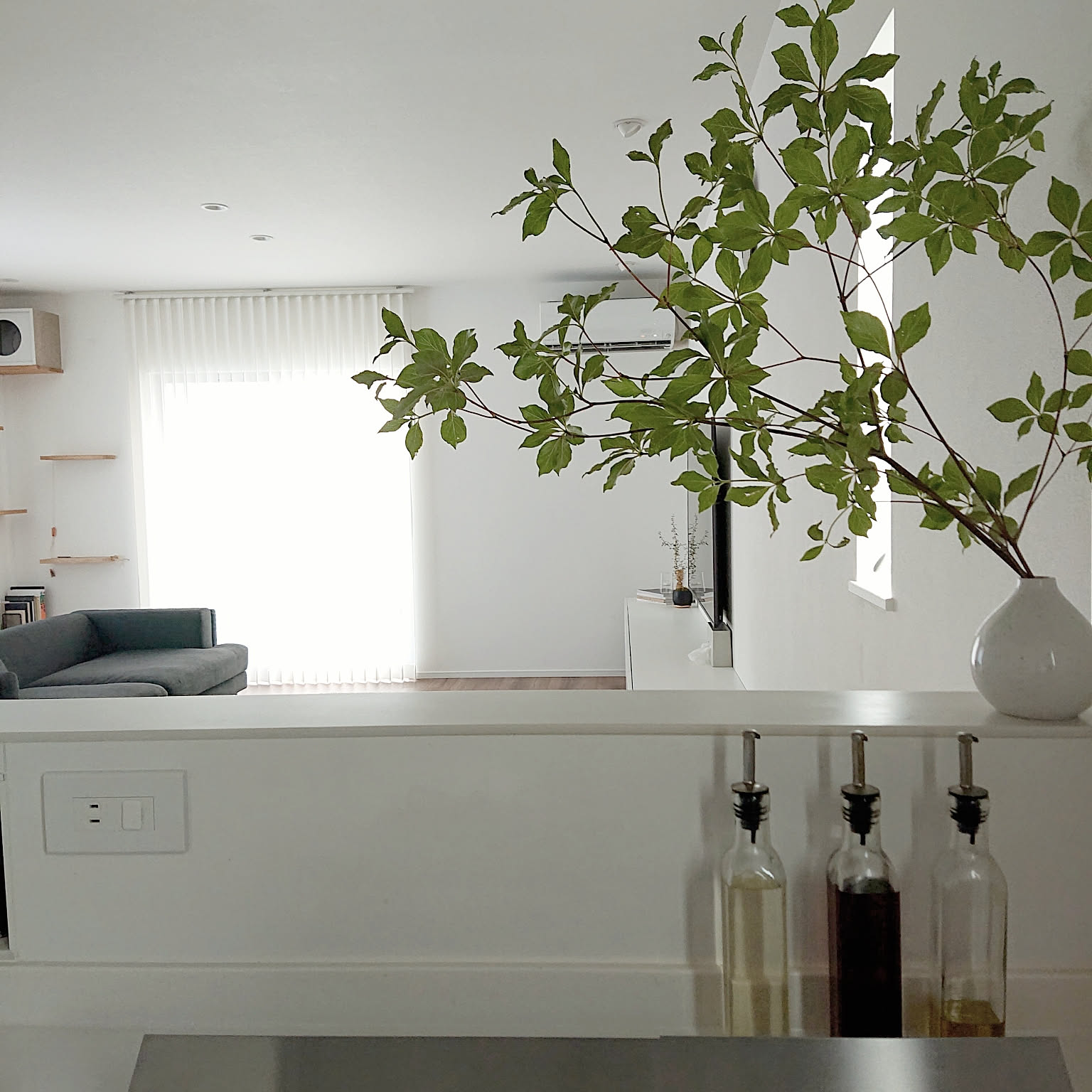 シンプルでミニマムな部屋づくり スッキリとスマートに暮らすコツ Roomclip Mag 暮らしとインテリアのwebマガジン