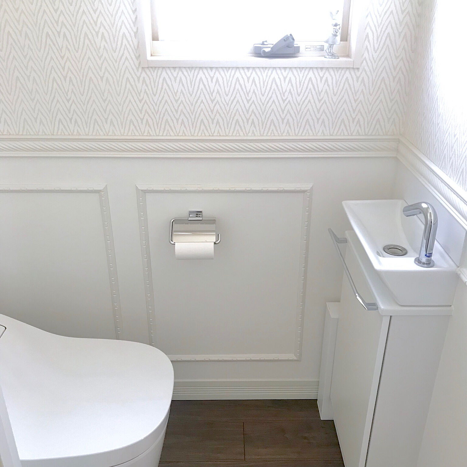 女性らしく上品な空間に シャビーシックなトイレの作り方 Roomclip Mag 暮らしとインテリアのwebマガジン