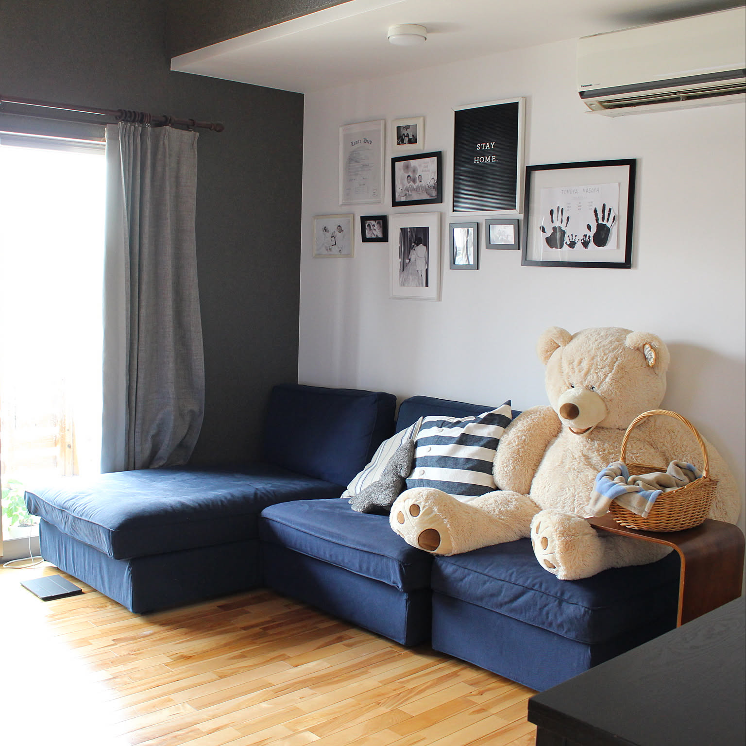 みんなきっと欲しくなるキュートさ♡コストコのぬいぐるみがあるお部屋 RoomClip mag 暮らしとインテリアのwebマガジン コストコ エコバッグ バッグ 大人気 熊さん 可愛い 大容量